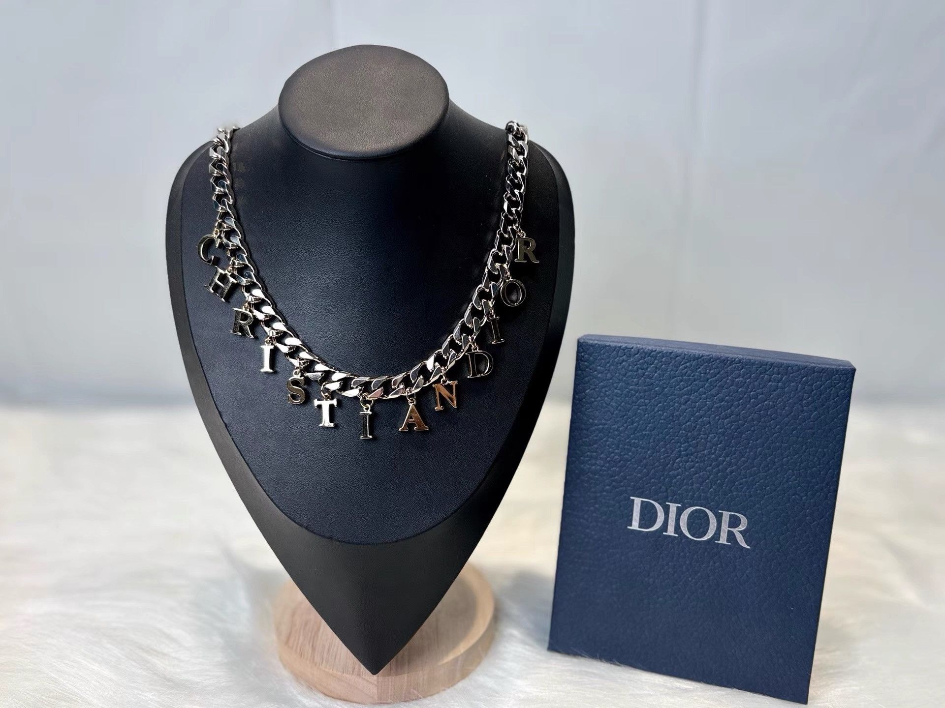 Dior Dior Necklace with Letter Logo Pendant K36 Size ONE SIZE - 1 Thumbnail