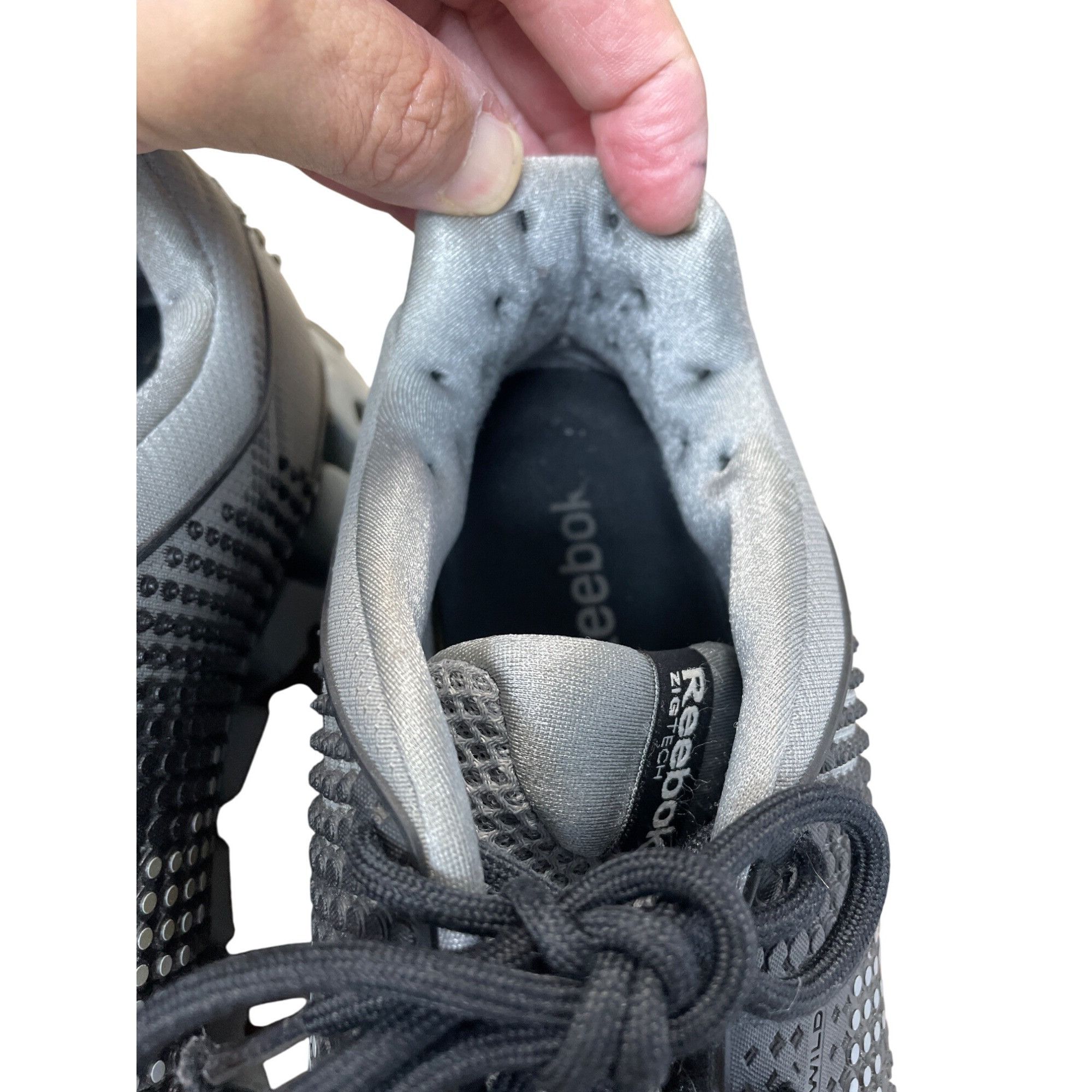 Reebok Reebok Zig Tech 2.0 Mens gray black running shoes sneakers Size US 12 / EU 45 - 10 Thumbnail