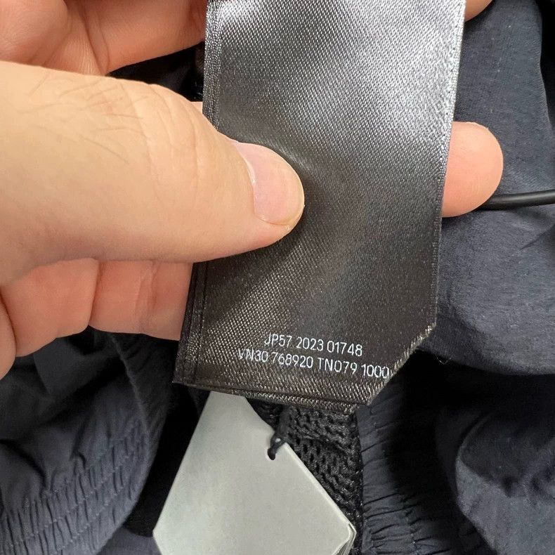 Balenciaga Balenciaga Embroidered Windbreaker Jacket Size US XS / EU 42 / 0 - 6 Thumbnail