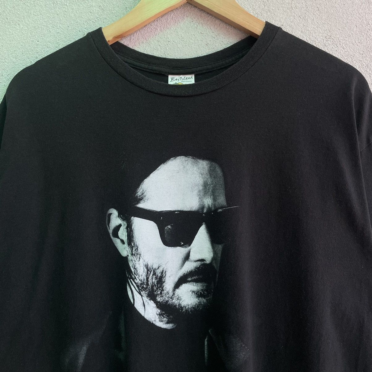 Vintage Vintage Y2K Keanu Reeves Tee Shirt Size US XL / EU 56 / 4 - 2 Thumbnail