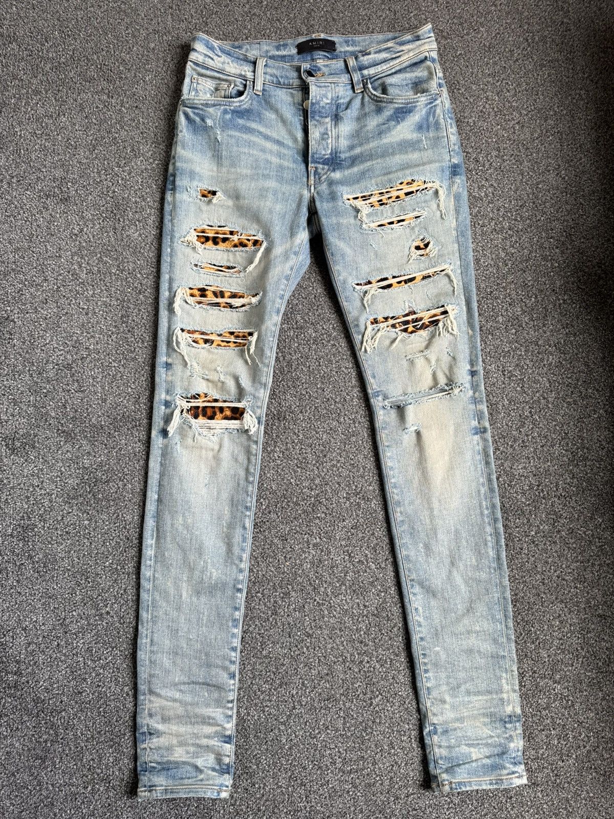 Amiri Amiri Clay Indigo Leopard Thrashers Jeans Size US 30 / EU 46 - 1 Thumbnail