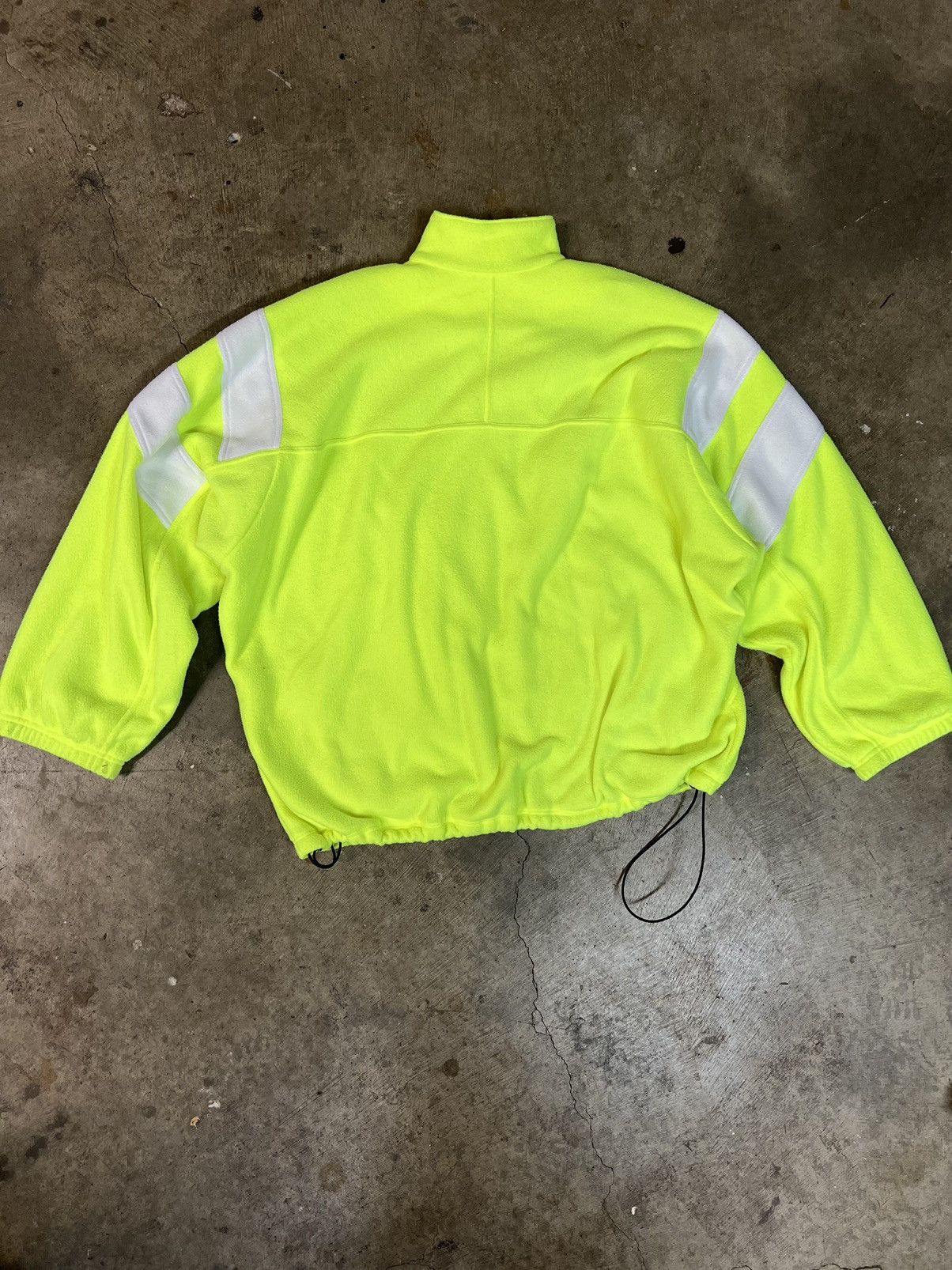Balenciaga SIZE - L Balenciaga Unfit Sporty B Tracksuit Jacket Size US L / EU 52-54 / 3 - 4 Thumbnail