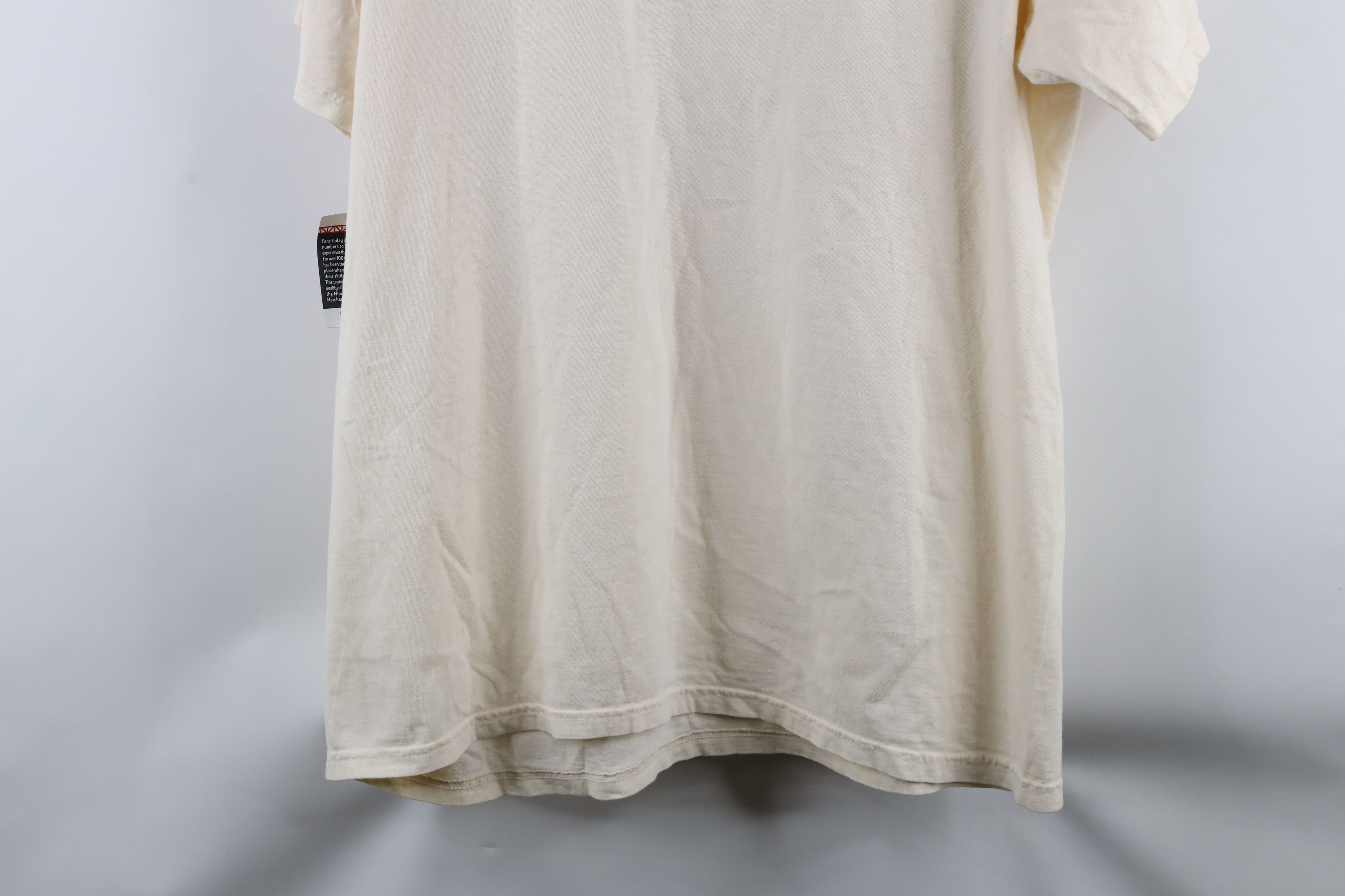 Vintage Deadstock Vintage Baseball Toledo Mud Hens T-Shirt Cream Size US XL / EU 56 / 4 - 12 Thumbnail