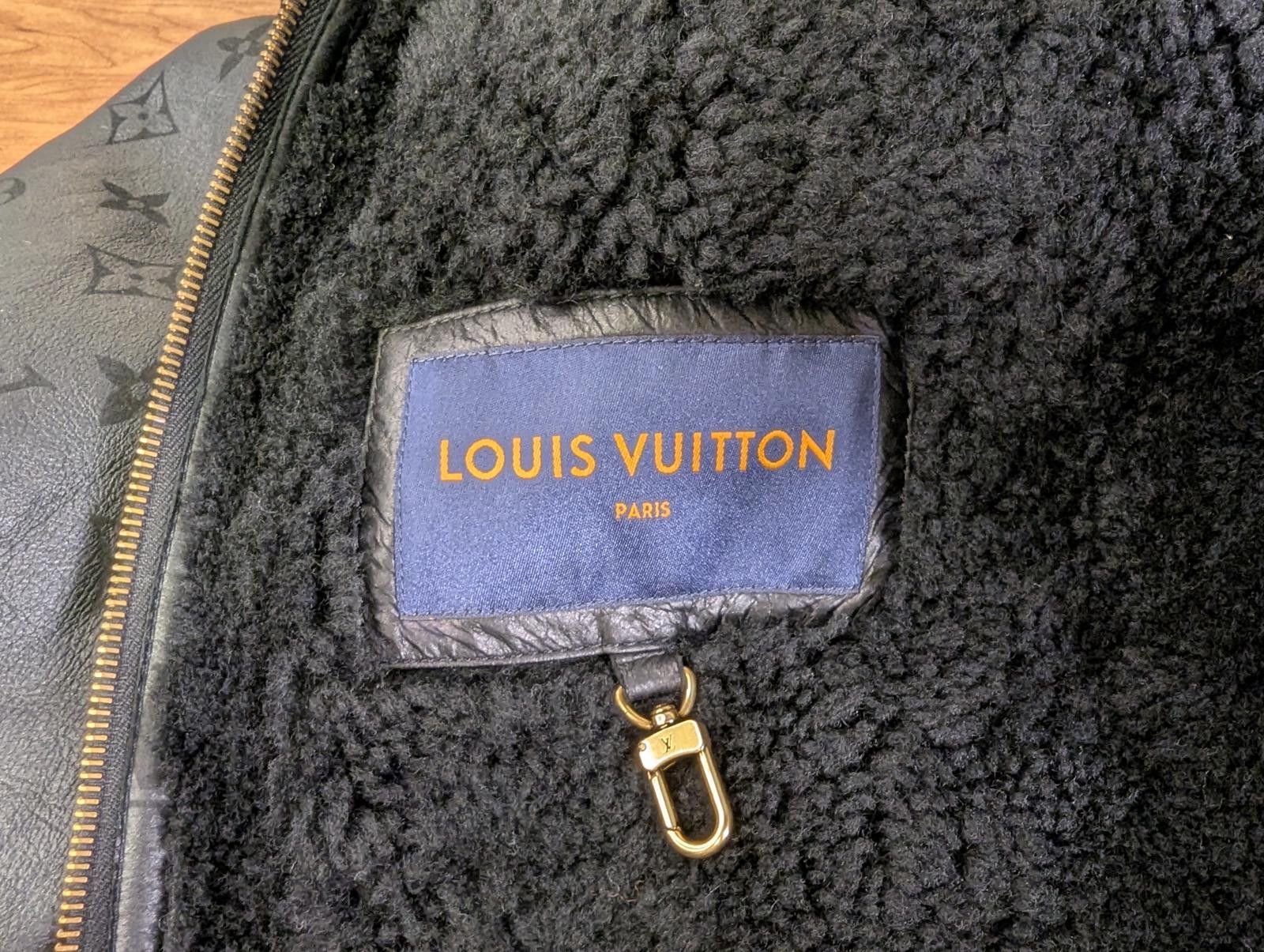 Louis Vuitton Louis Vuitton Shearling Embossed Monogram Jacket in Black Size US L / EU 52-54 / 3 - 7 Thumbnail