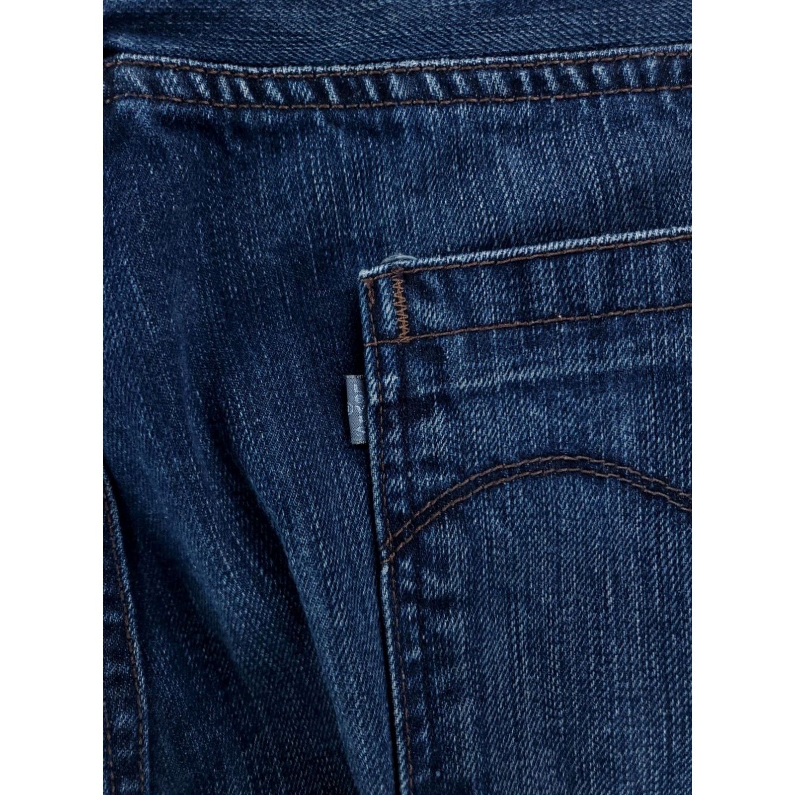 Levi's VINTAGE Levi's Silvertab Bootcut Jeans Mens 36 x 29 90s Y2K Blue True VTG 90s Denim Jeans Modern Size US 5 / EU 37 - 4 Thumbnail