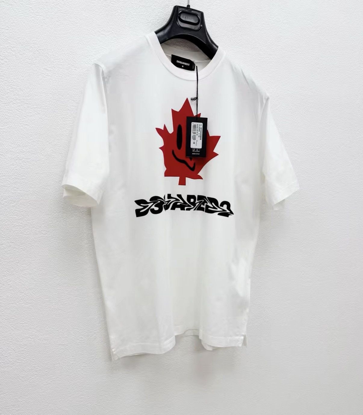 Dsquared2 DSQUARED2 100% Cotton Relaxed Fit Short Sleeve T-shirt J30 Size US M / EU 48-50 / 2 - 1 Thumbnail