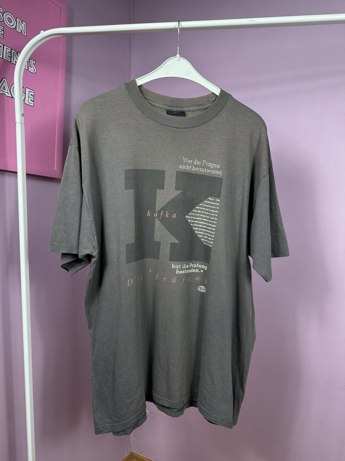 Other Parole Di Cotone Vintage Franz Kafka Die Prufung Art T-Shirt Size US L / EU 52-54 / 3 - 20 Thumbnail