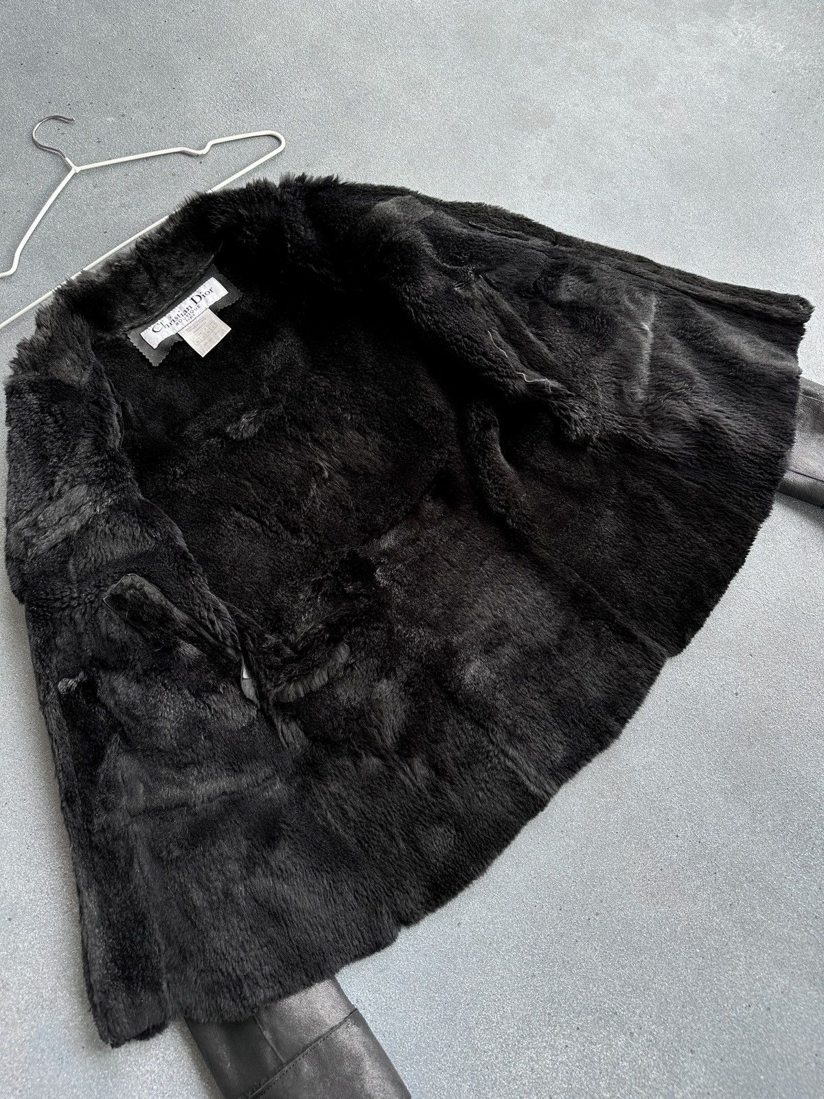Christian Dior Monsieur 2003 DIOR John Galliano Rabbit Fur Black Strap Coat Jacket Size M / US 6-8 / IT 42-44 - 4 Thumbnail