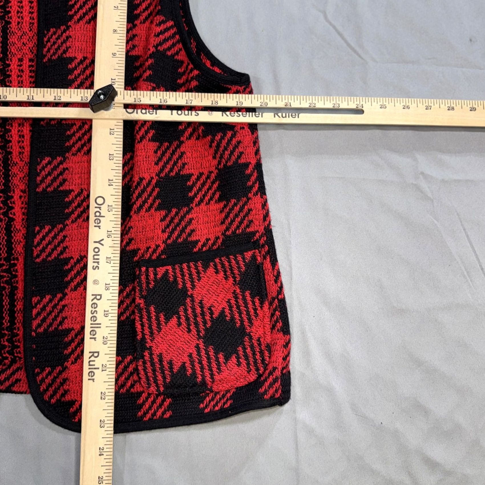 Vintage VINTAGE Marty Gutmacher Vest Womens 12 Red Black Plaid Knit Open Front USA Size XL / US 12-14 / IT 48-50 - 7 Thumbnail