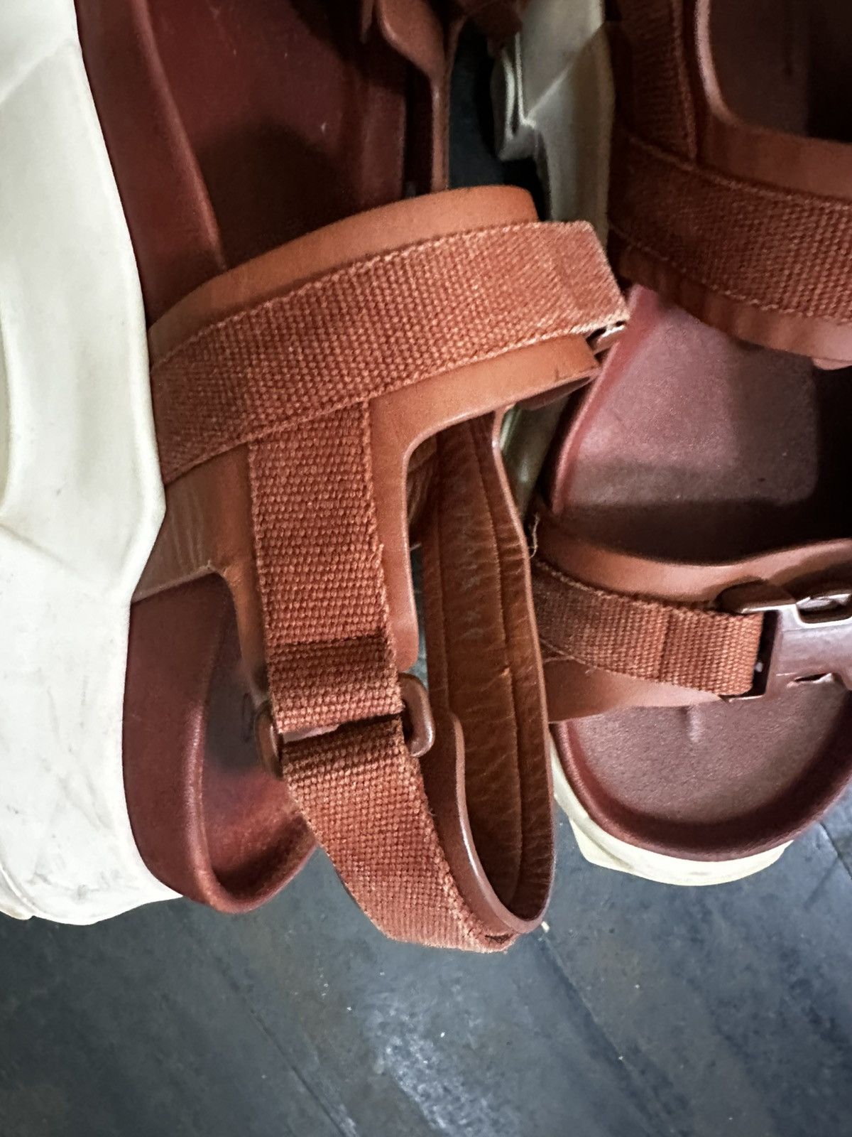 Rick Owens Rick Owens Brown Leather Chunky Tractor Sandals Size US 7 / EU 40 - 6 Thumbnail