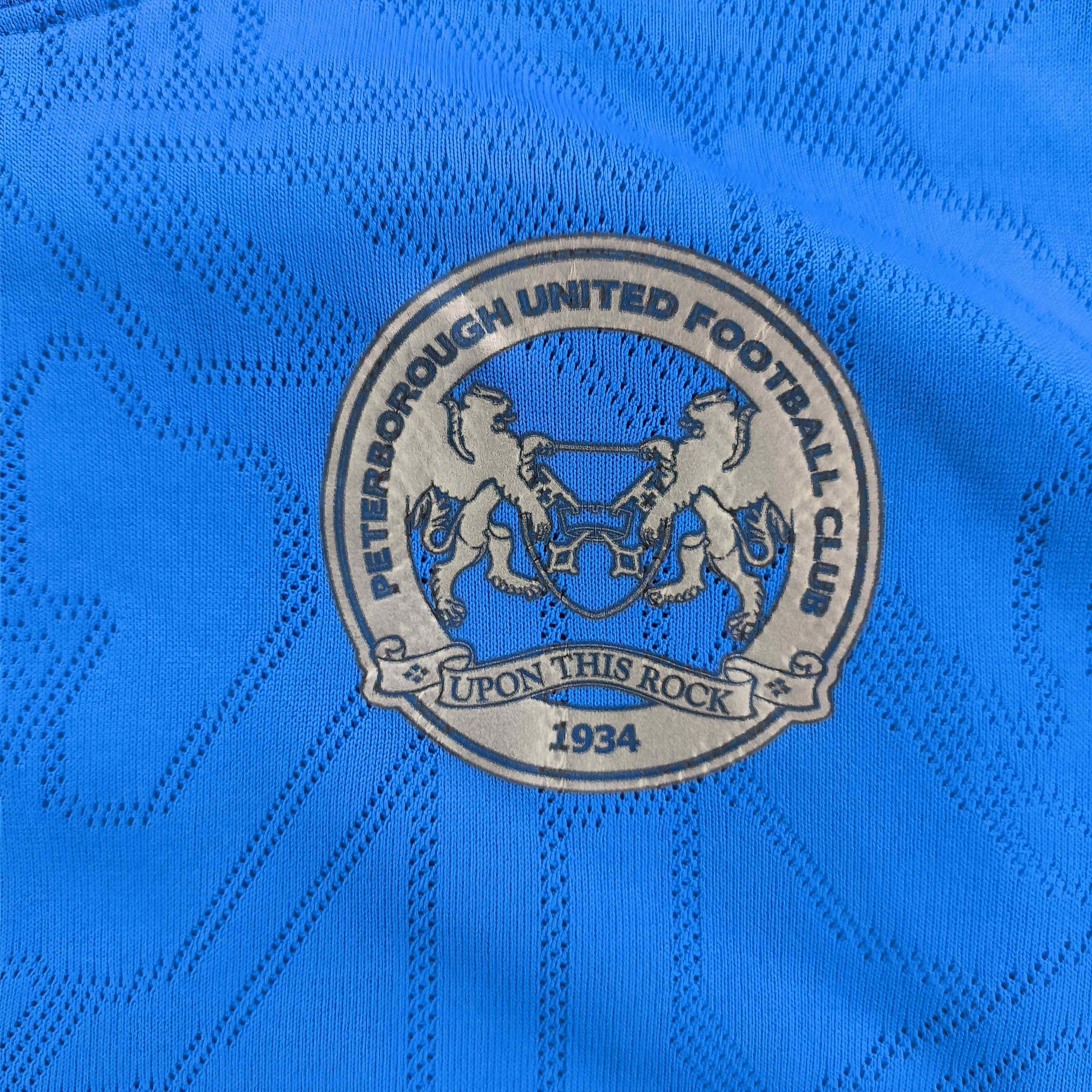 Puma Peterborough United 2023 Puma training football jersey sz S Size US S / EU 44-46 / 1 - 4 Thumbnail