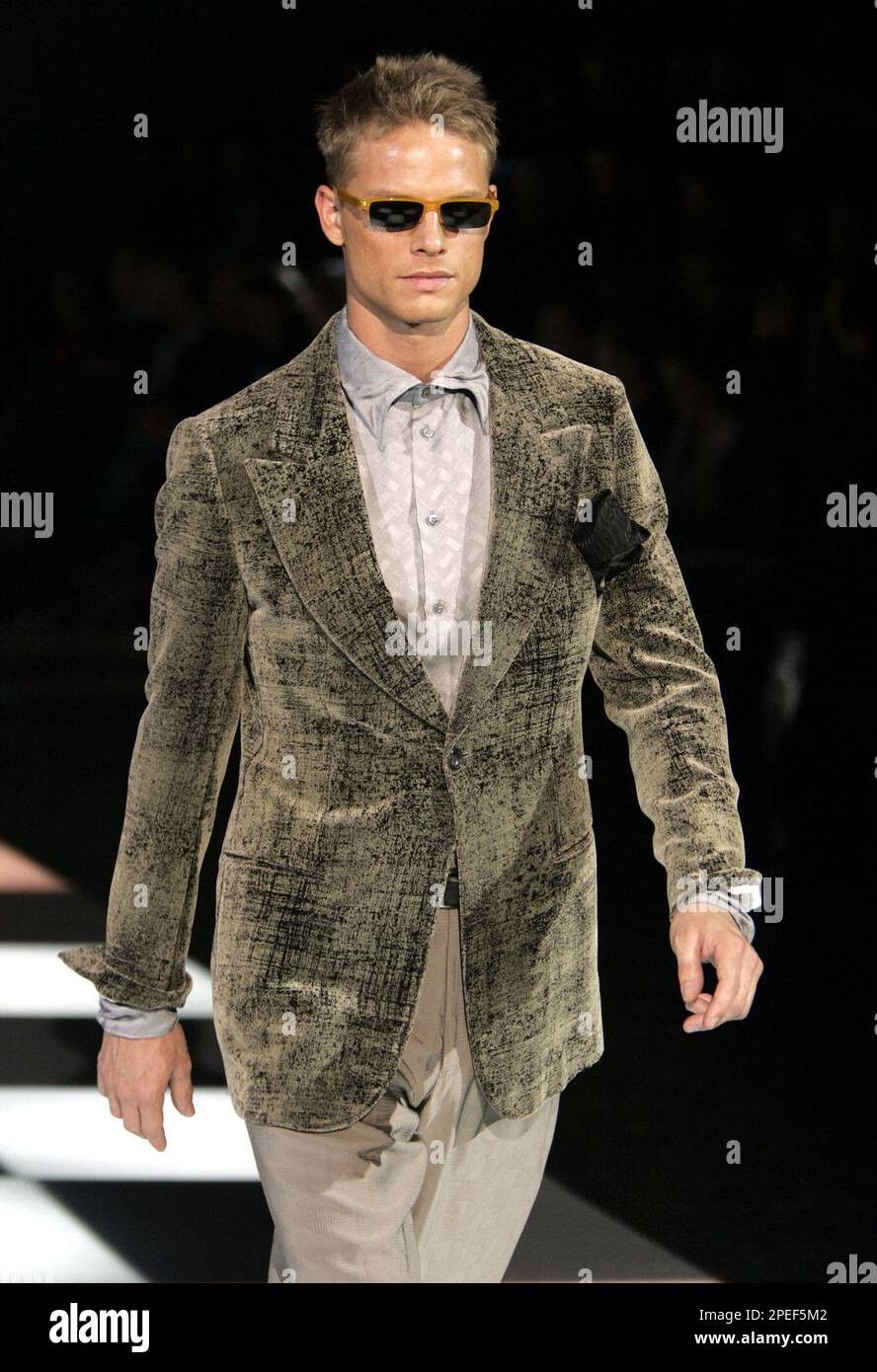 Emporio Armani F/W 2005 Emporio Armani Velvet Suit Jacket Vintage Velour 54 Size 54R - 2 Thumbnail