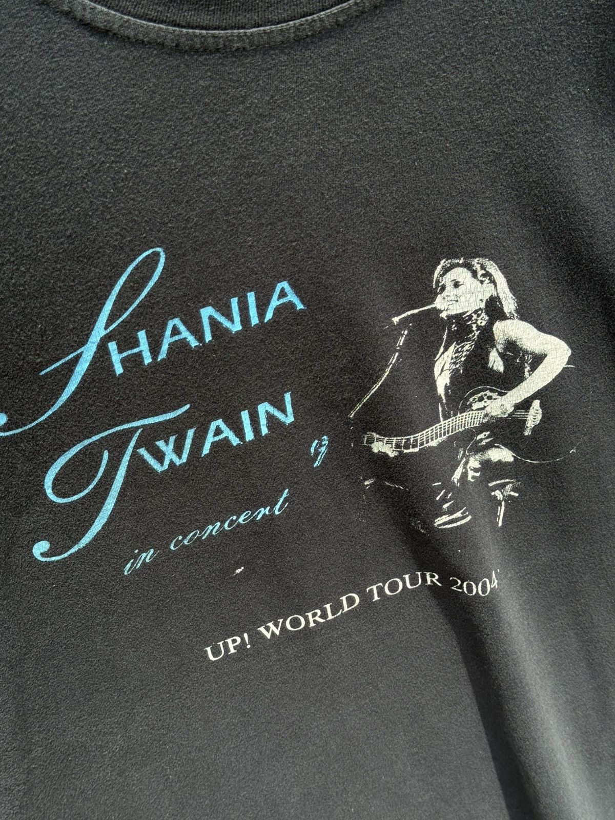 Vintage 💥Vintage Shania twain up! World tour 2004 T-shirt Size US L / EU 52-54 / 3 - 4 Thumbnail