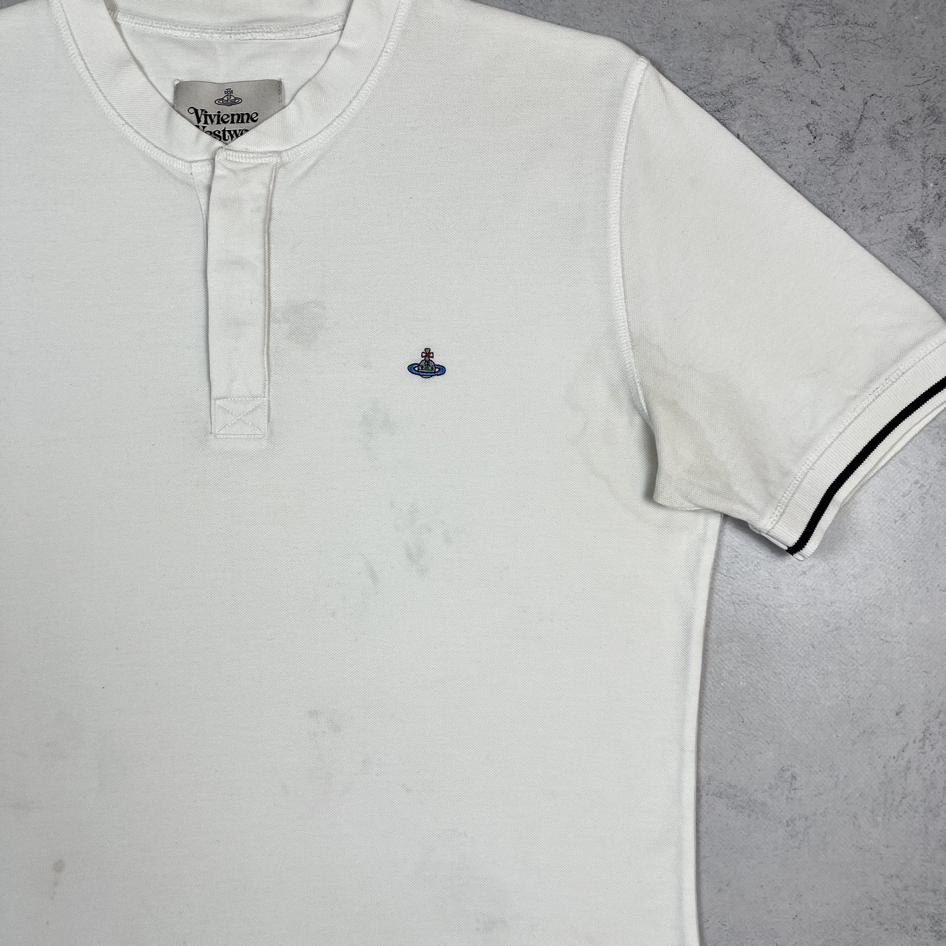 Vivienne Westwood Vivienne Westwood Orb Logo Henley T Shirt Size US L / EU 52-54 / 3 - 11 Thumbnail