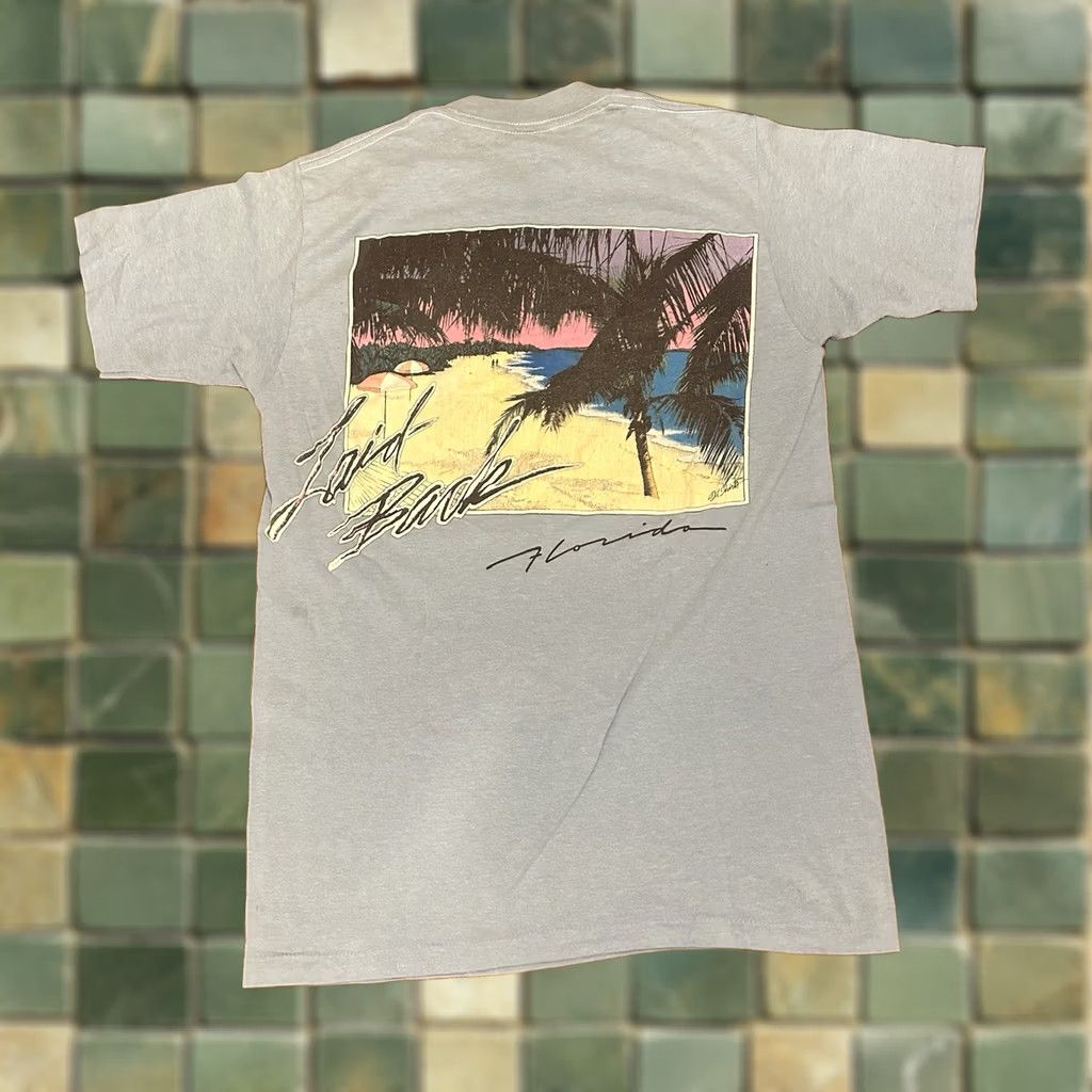 Vintage VINTAGE Florida Laid Back Beach Scene Graphic T Shirt Fits Size Small Blue 80s Size US S / EU 44-46 / 1 - 1 Thumbnail