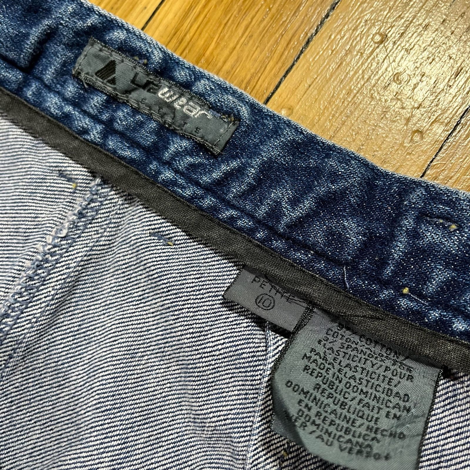 Vintage Y2K 2000s Vintage Lizwear side zipper denim Bermuda shorts Size 32" / US 10 / IT 46 - 4 Thumbnail