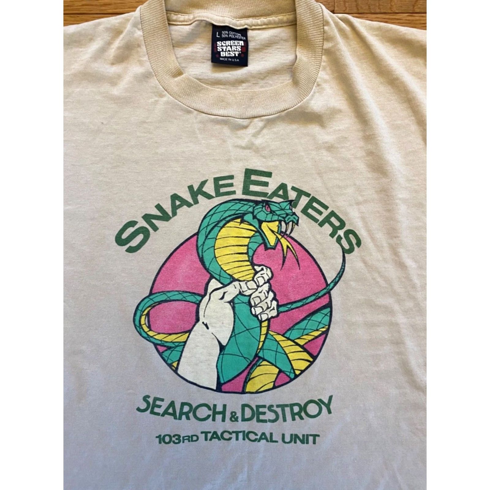 Vintage VTG 1989 Snake Eaters Lorenzo Lamas Movie Promo T-Shirt Mens L Tan 80s 90s Horror Comic Shirt Size US L / EU 52-54 / 3 - 3 Thumbnail