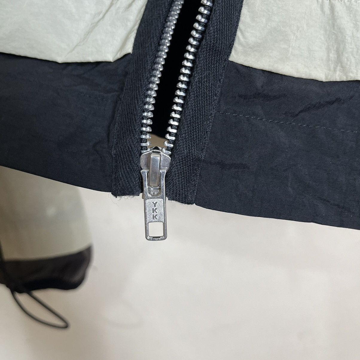 Arnar Mar Jonsson ARNAR MĀR JŌNSSON AW21 COMPOSITION V-NECK HOODED JACKET Size US S / EU 44-46 / 1 - 8 Thumbnail