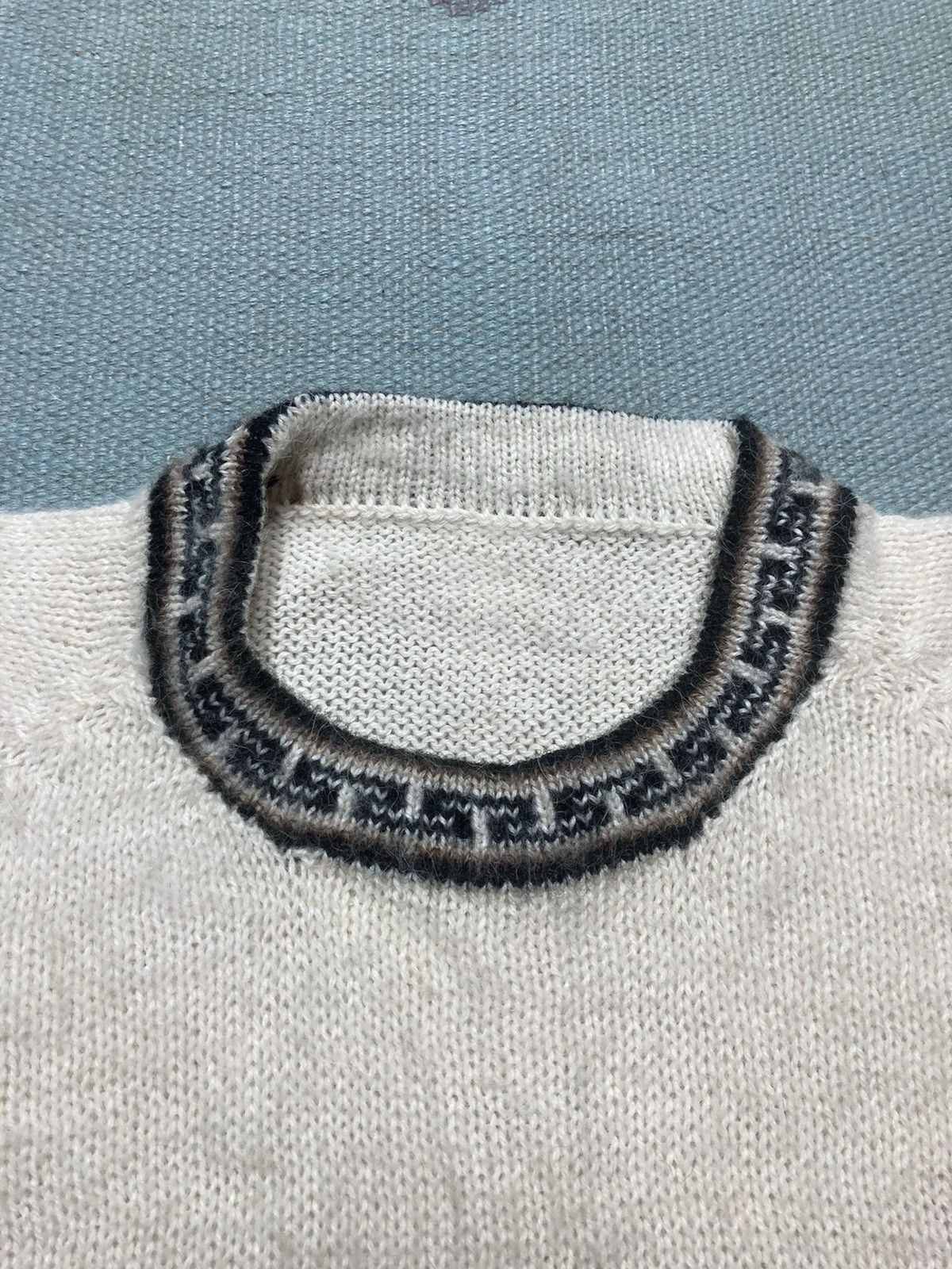 Vintage knit sweater angora? fuzzy soft Icelandic Nordic adult XL Size XL / US 12-14 / IT 48-50 - 4 Thumbnail