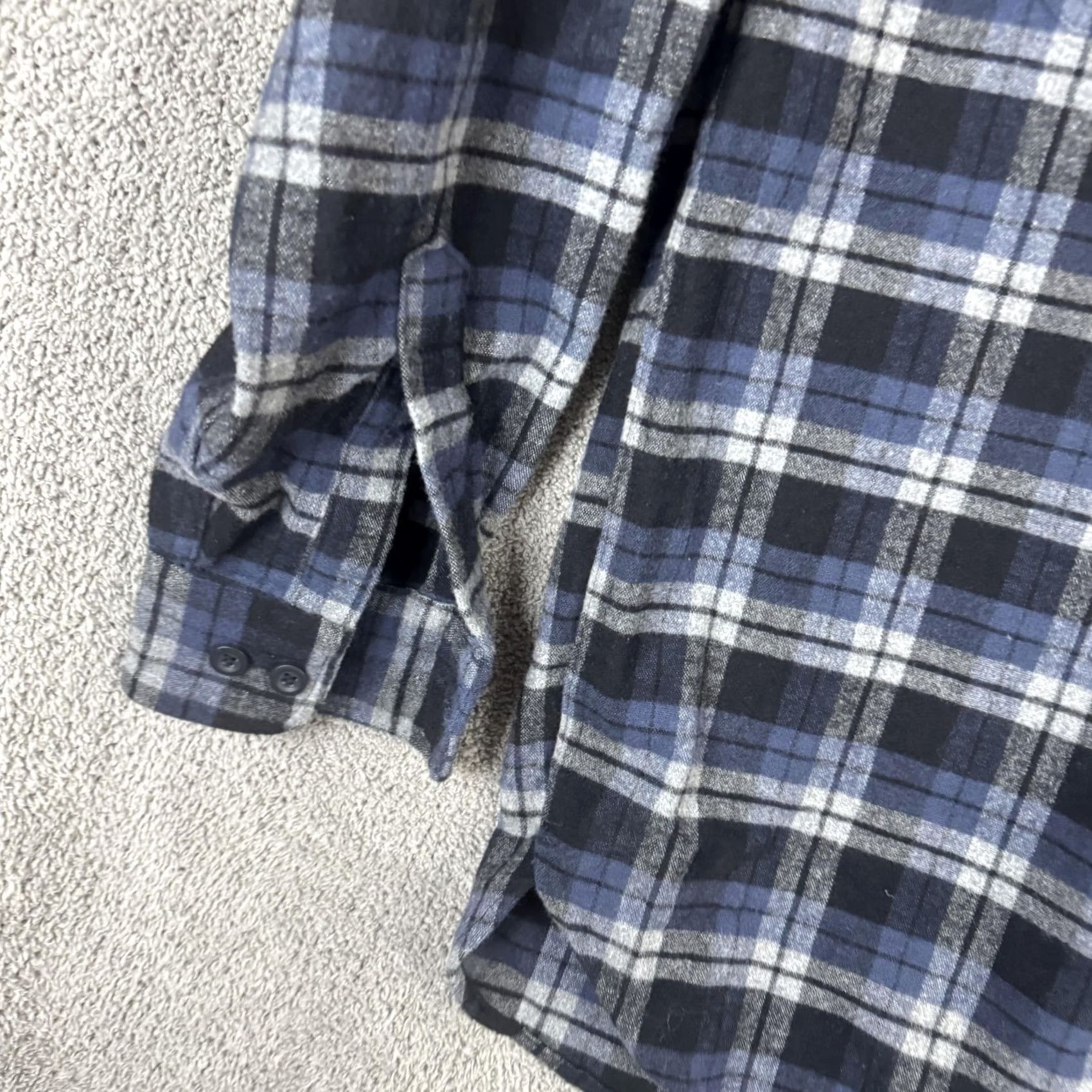 Vintage L.L. Bean Shirt Mens Small Blue Plaid Chamois Flannel Button Front Long Sleeve Size US S / EU 44-46 / 1 - 2 Thumbnail