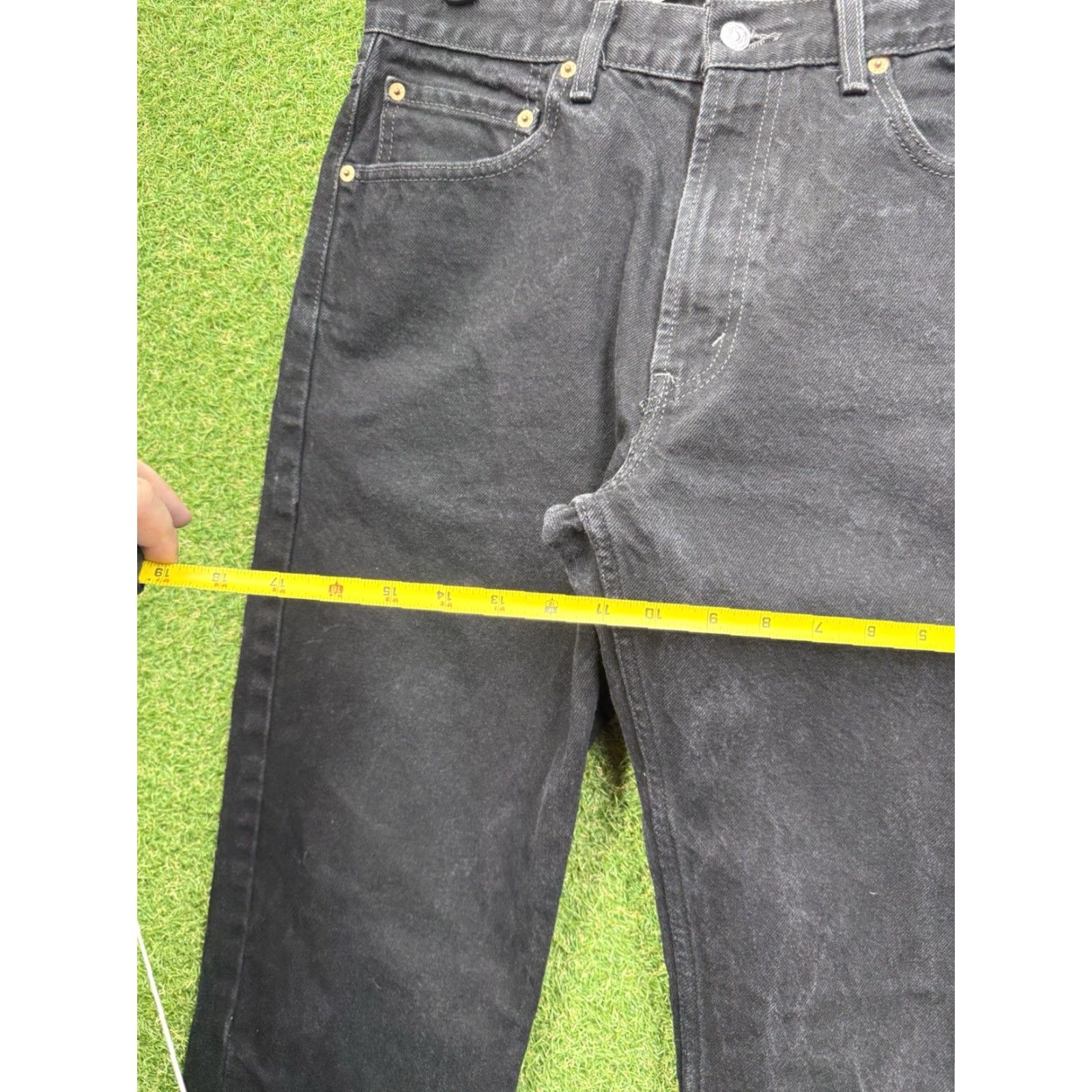 Levi's VINTAGE Levi's 505 Jeans Mens 34x34 Black Denim Regular Fit Straight USA Made Y2K Size US 34 / EU 50 - 3 Thumbnail