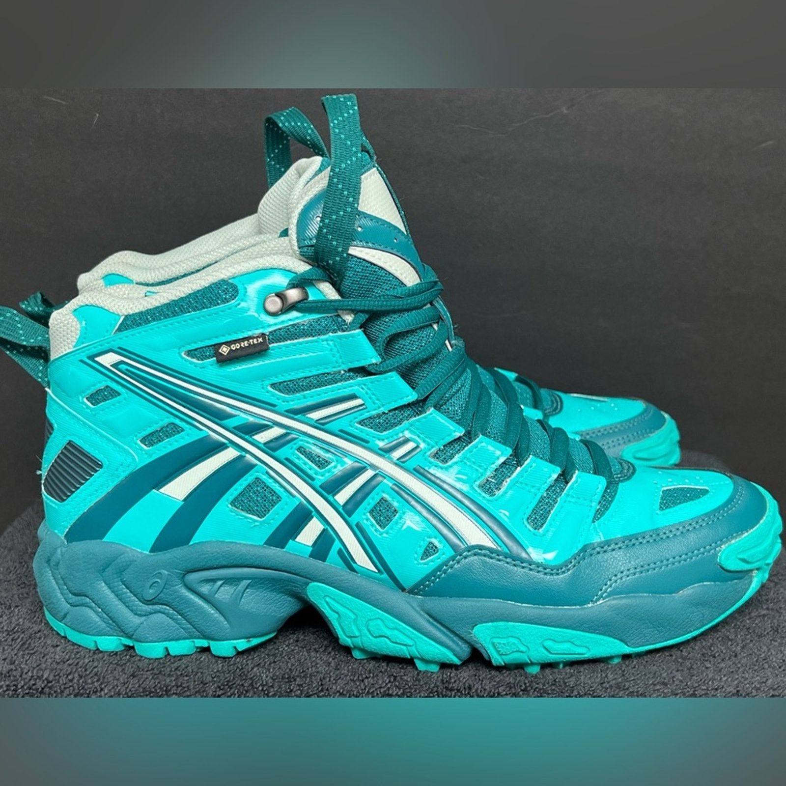 Asics ASICS HS3-S GEL-NANDI SP V GORE-TEX Boots Sea Glass WORN 1X Size US 10 / EU 43 - 2 Thumbnail