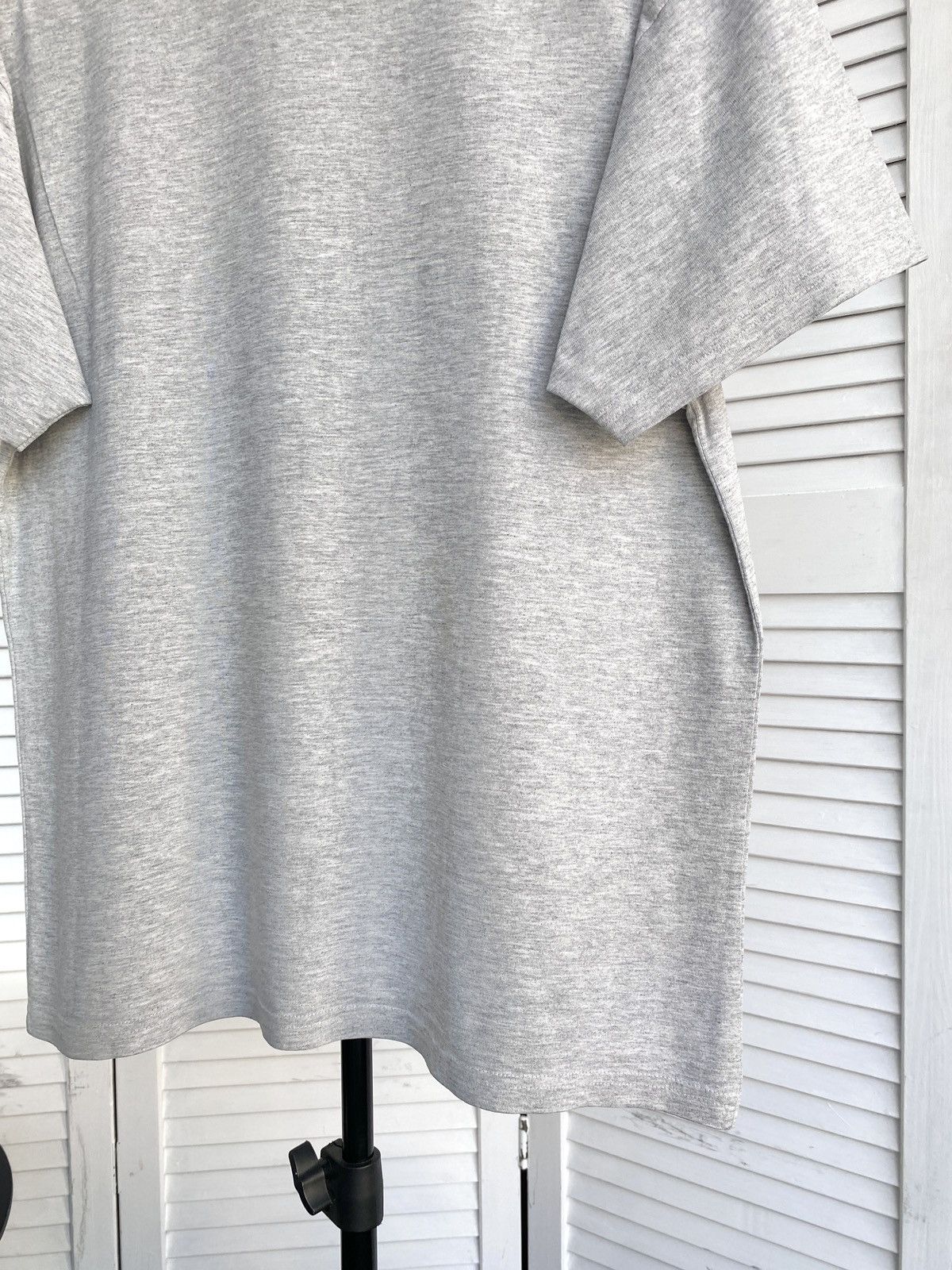Nike × Vintage Nike Vintage Center Big Swoosh Logo Tee Shirt Y2K Size US L / EU 52-54 / 3 - 9 Thumbnail