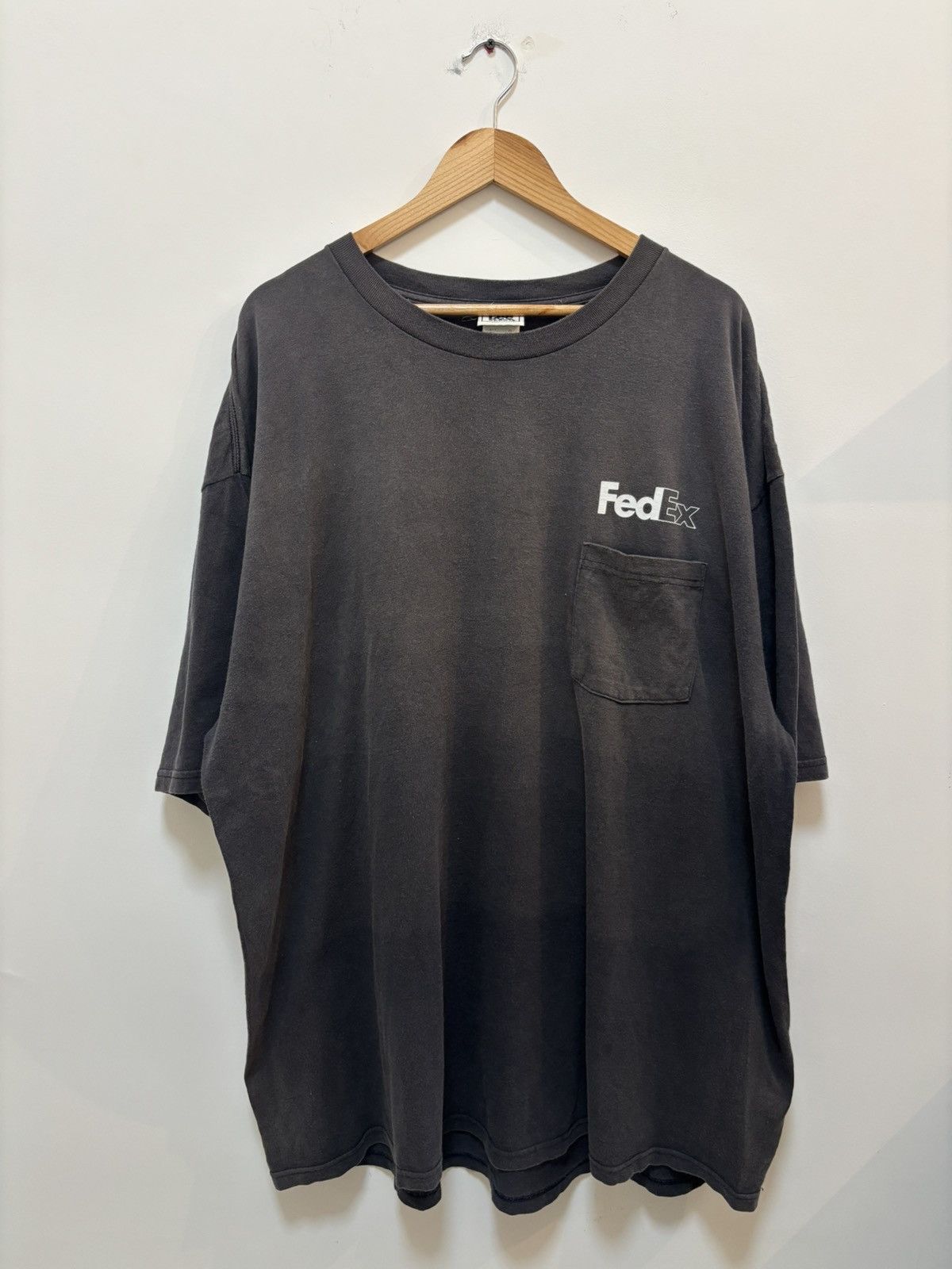 Other Vintage 90's Fedex Express T-Shirt Size US XXL / EU 58 / 5 - 1 Thumbnail