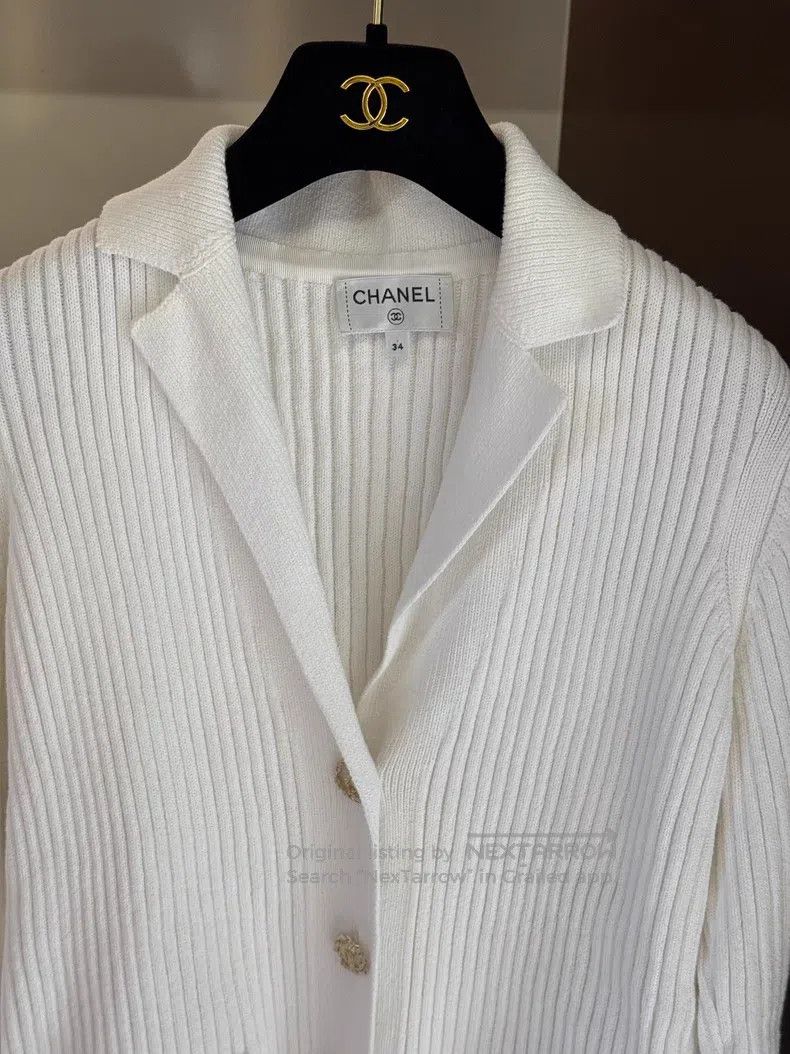 Chanel Chanel White gold knitted coat Size XXS / US 00 / IT 34 - 2 Thumbnail