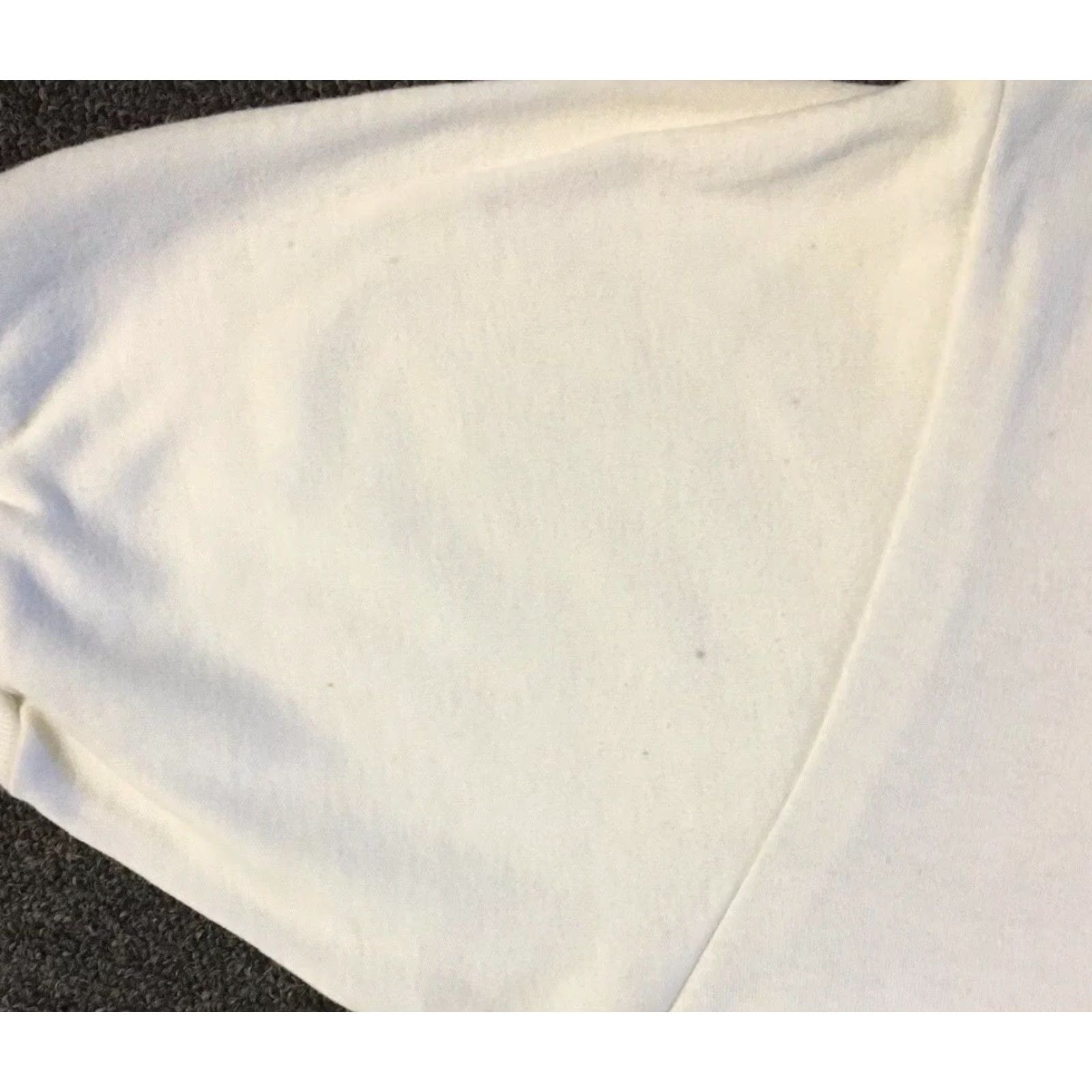 Vintage VINTAGE Pepsi Faded Distressed Polo Shirt L White Truckin' Distressed 90s 80s Coca Cola Coke Drink Grunge USA Men Polo Shirt Size US L / EU 52-54 / 3 - 5 Thumbnail