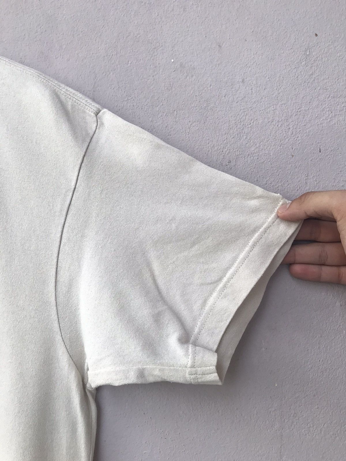 Jean-Michel Basquiat Vintage Jean Michel Basquiat x Uniqlo Tees Size US XL / EU 56 / 4 - 3 Thumbnail
