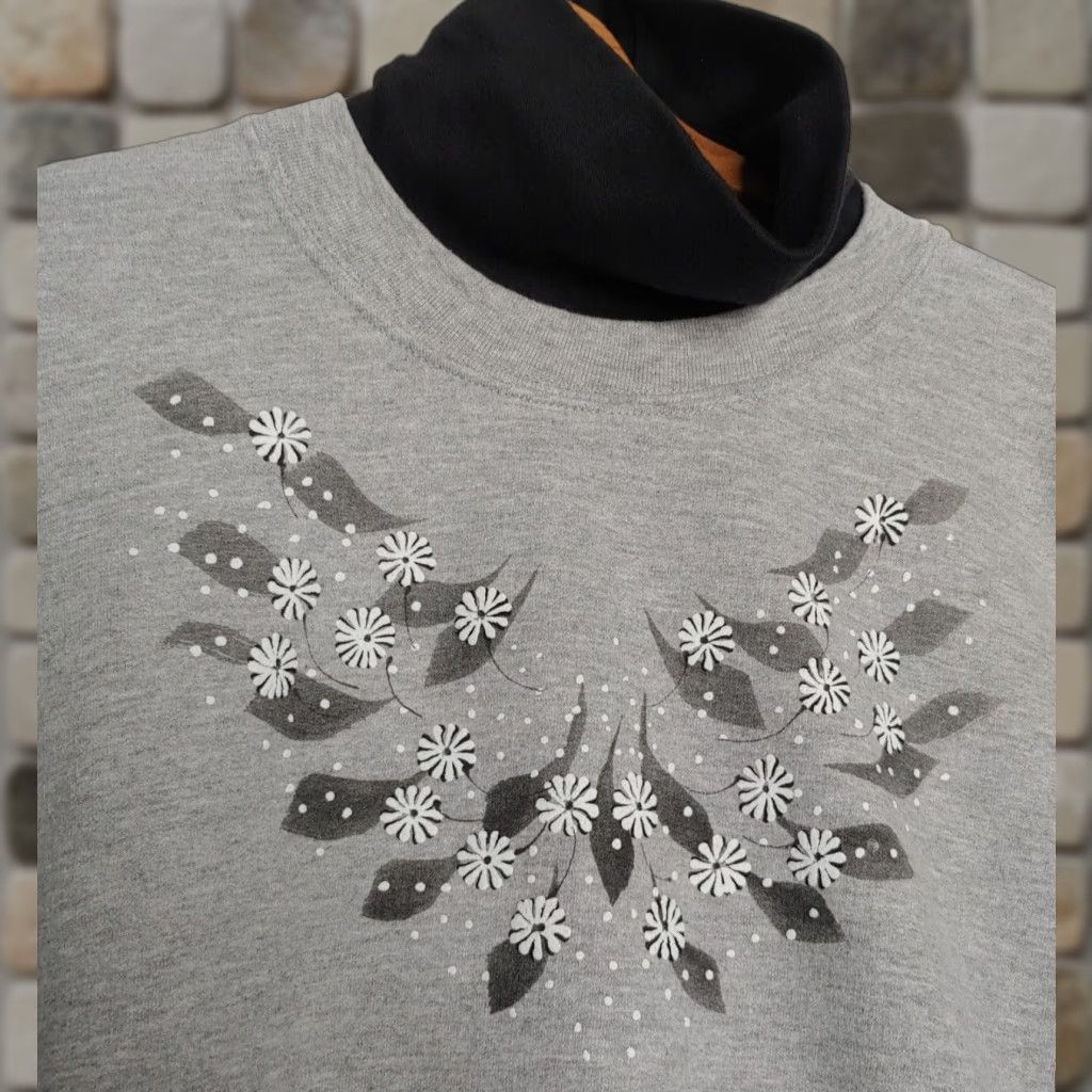 Vintage VINTAGE PFI Fashions Nature Sweatshirt Gray Daisy Flower Granny Turtleneck XL Size XL / US 12-14 / IT 48-50 - 1 Thumbnail