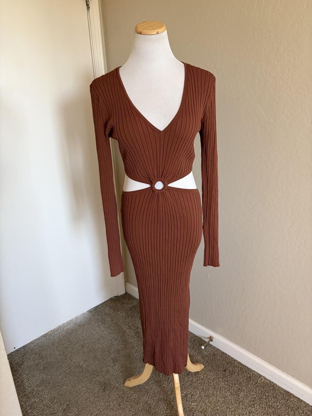 Other House of Harlow 1960 knit cut-out sweater dress Size M / US 6-8 / IT 42-44 - 1 Thumbnail