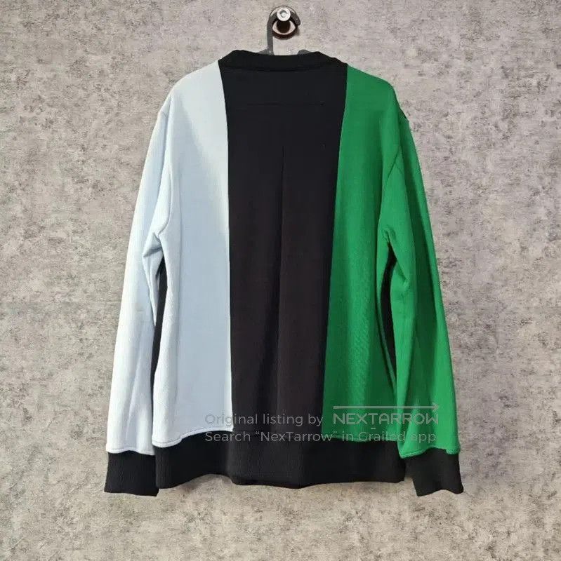 Givenchy Givenchy Black Cotton Women's Sweatshirt . Size M / US 6-8 / IT 42-44 - 2 Thumbnail