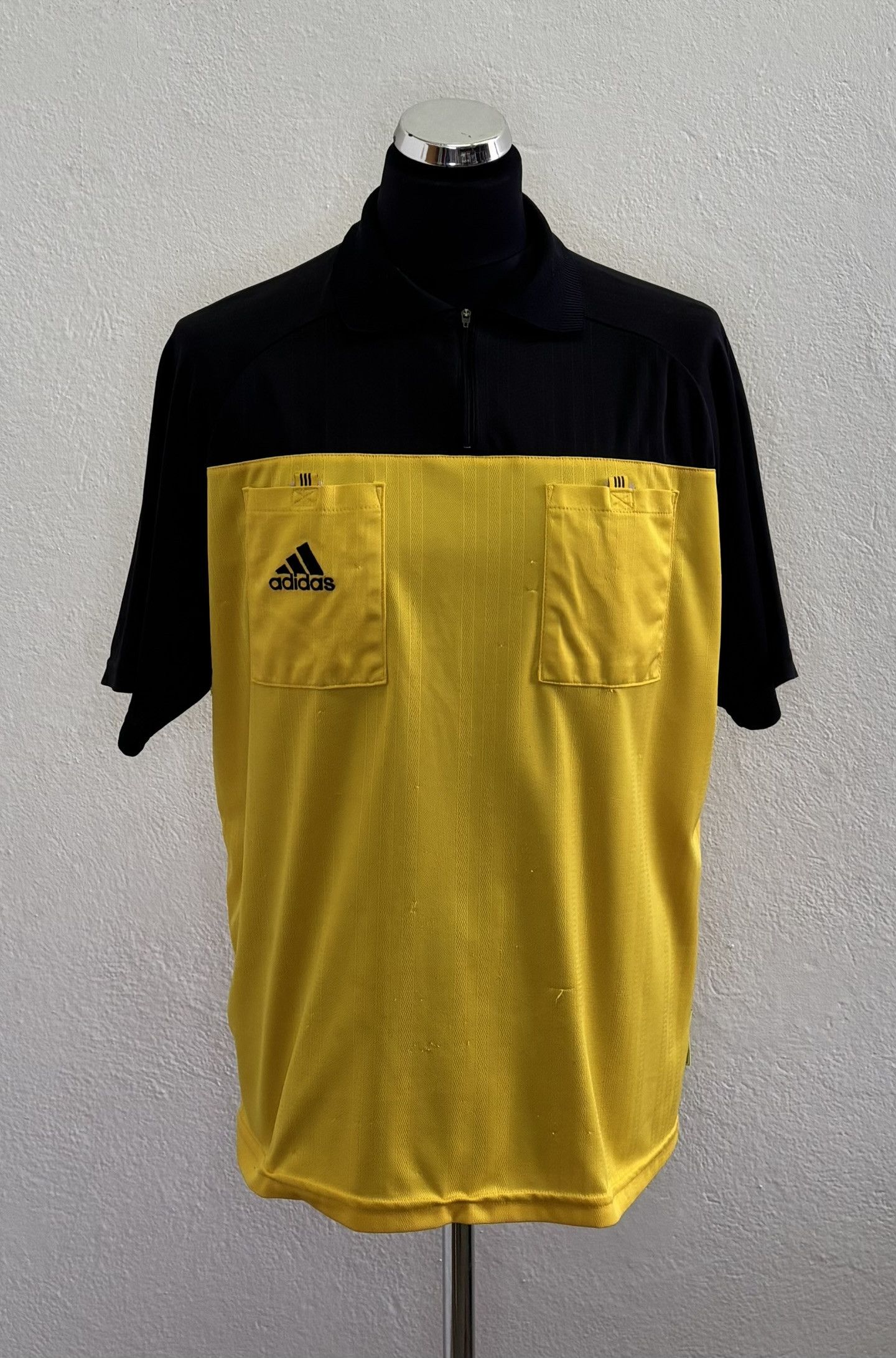 Adidas × Vintage Adidas vintage 90s referee shirt size L Size US L / EU 52-54 / 3 - 1 Thumbnail