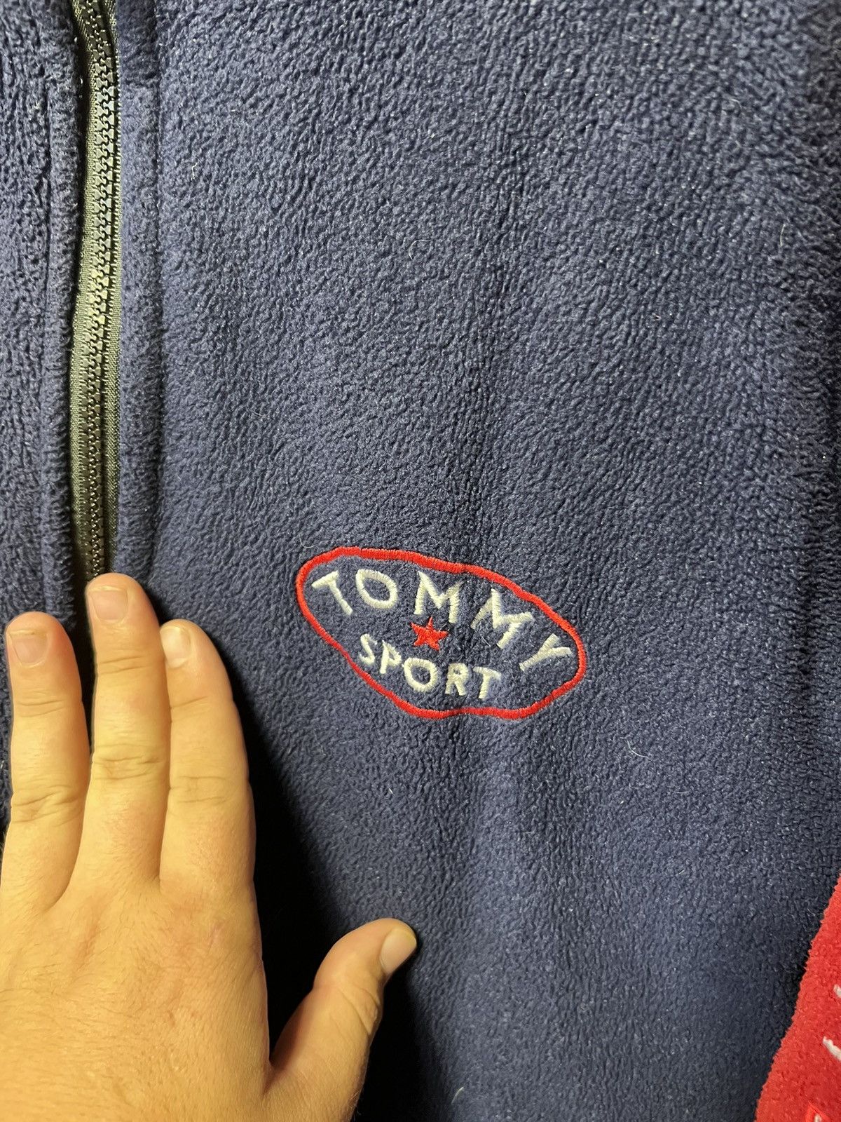 Tommy Hilfiger × Vintage Vintage Tommy Sport Fleece Zip Jacket USA Flag Made in UK Size US L / EU 52-54 / 3 - 3 Thumbnail