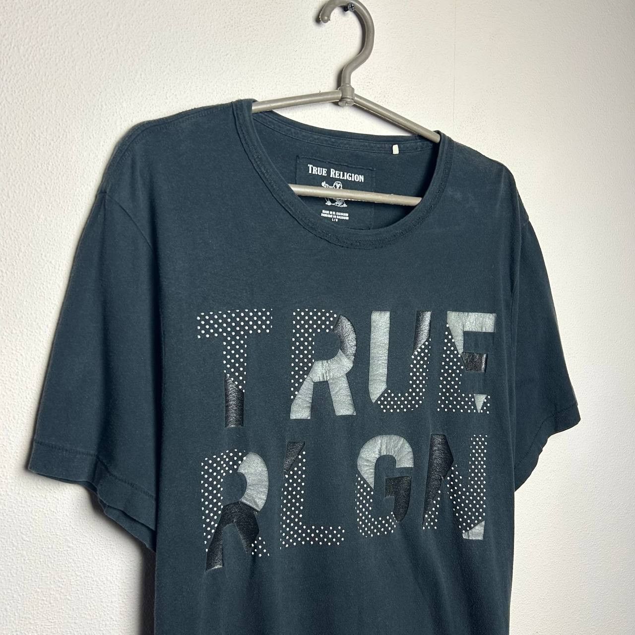 True Religion Mens True Religion big logo y2k japan tee size L Size US L / EU 52-54 / 3 - 2 Thumbnail