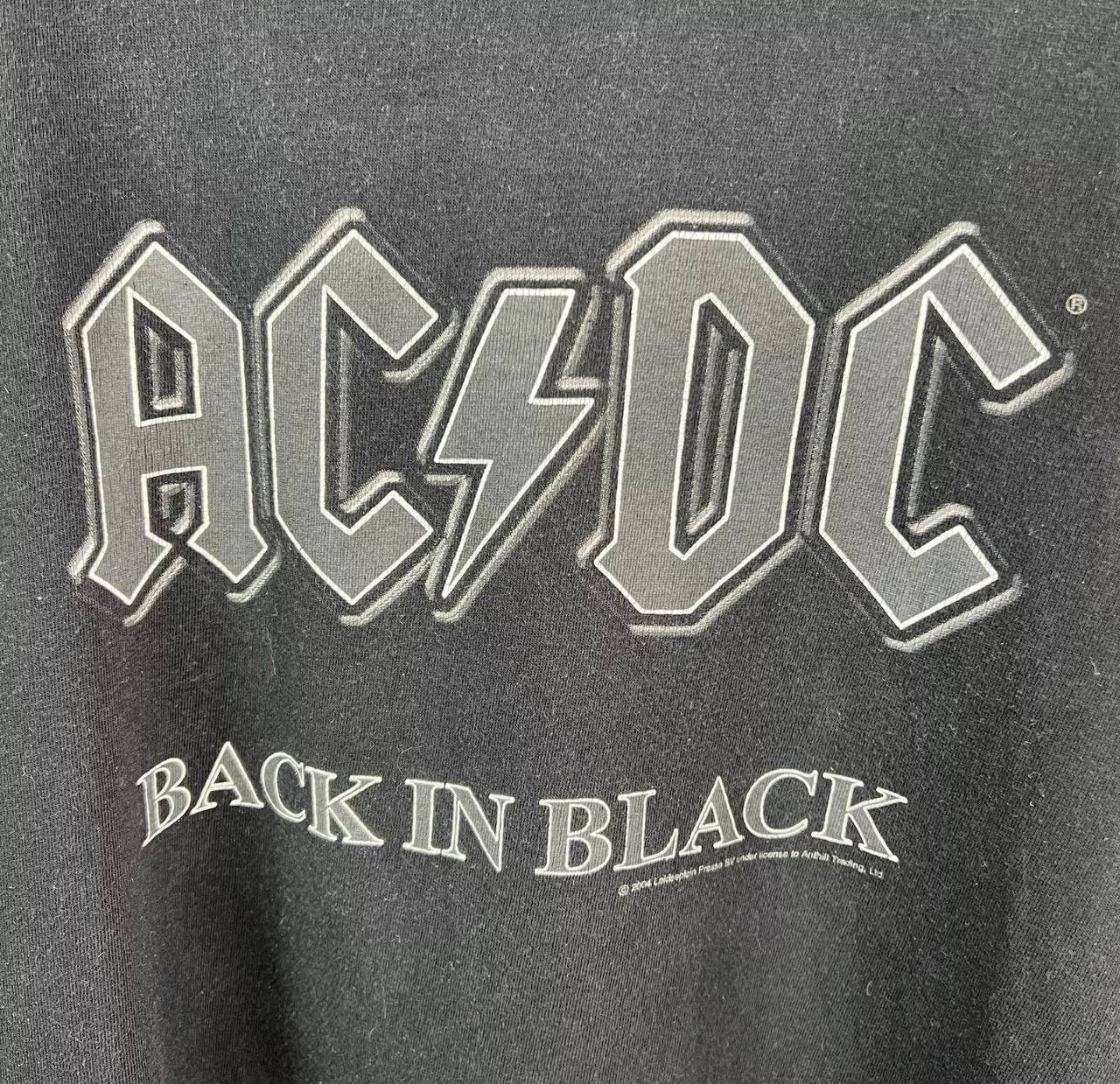 AC/DC × Band Tees × Vintage ACDC Back In Black 2004 Vintage Tee Men's Size L Size US L / EU 52-54 / 3 - 4 Thumbnail