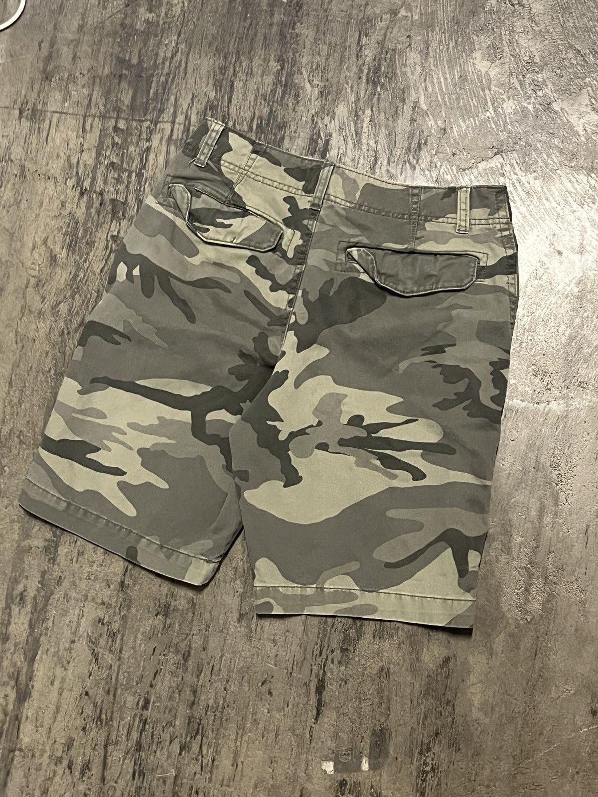Vintage Y2K camo cargo jorts Size US 31 - 1 Thumbnail