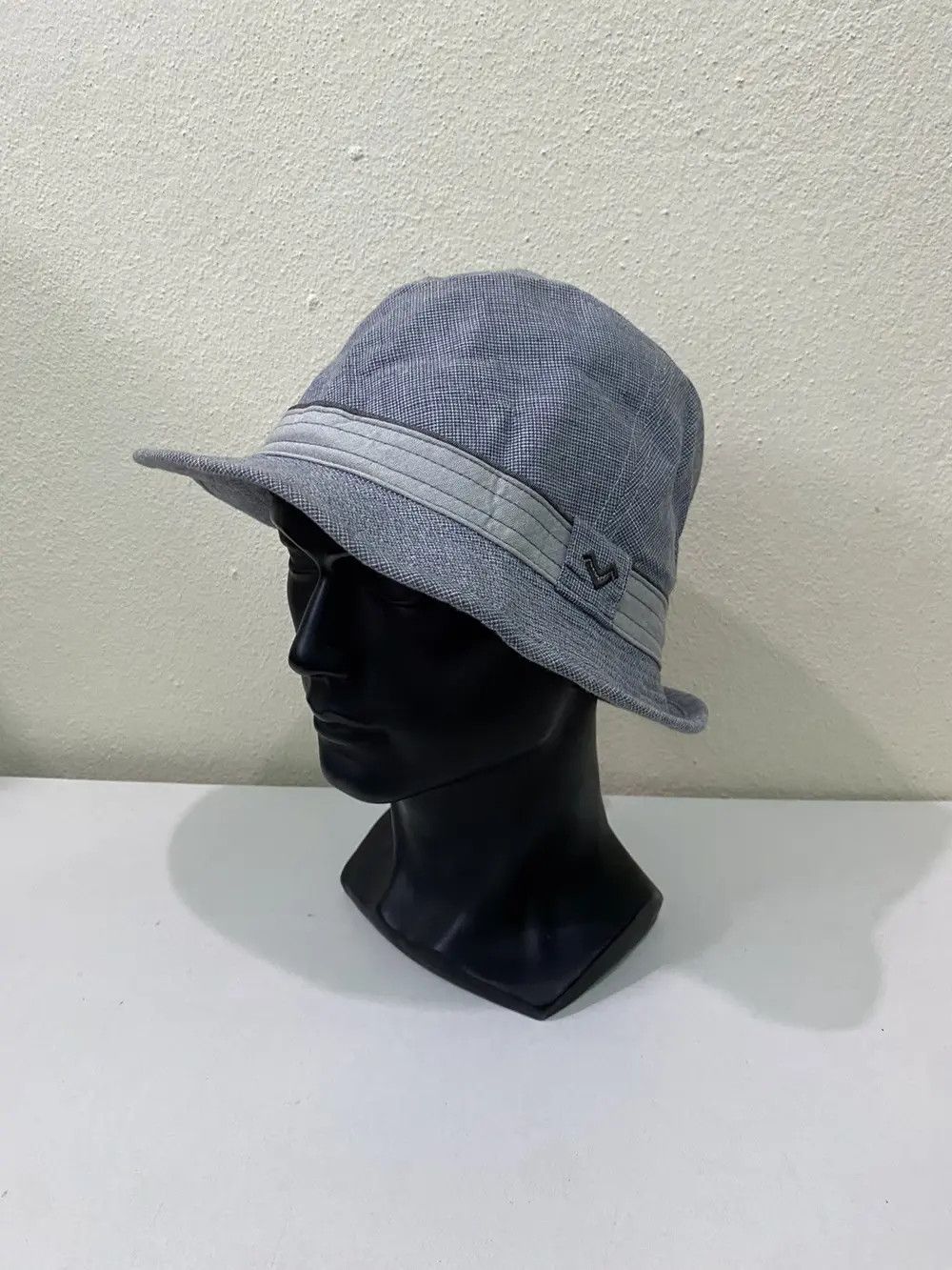 Mario Valentino Mario Valentino Plain Bucket Hat Size ONE SIZE - 2 Thumbnail