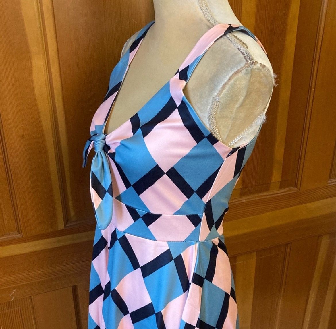 Designer × Other NWT, Lavishly Paris Woman’s Designer Spaghetti Strap Romper Size 28" / US 6 / IT 42 - 10 Thumbnail