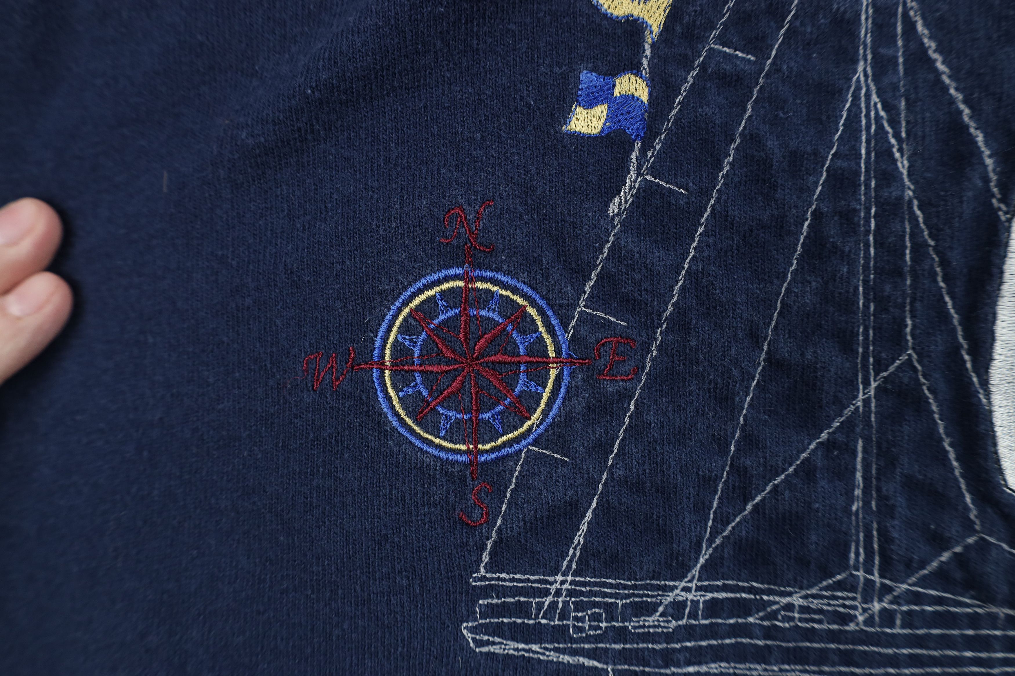 Vintage Vintage 90s Heavyweight Long Island Sailboat Sailing T-Shirt Size US XXL / EU 58 / 5 - 5 Thumbnail