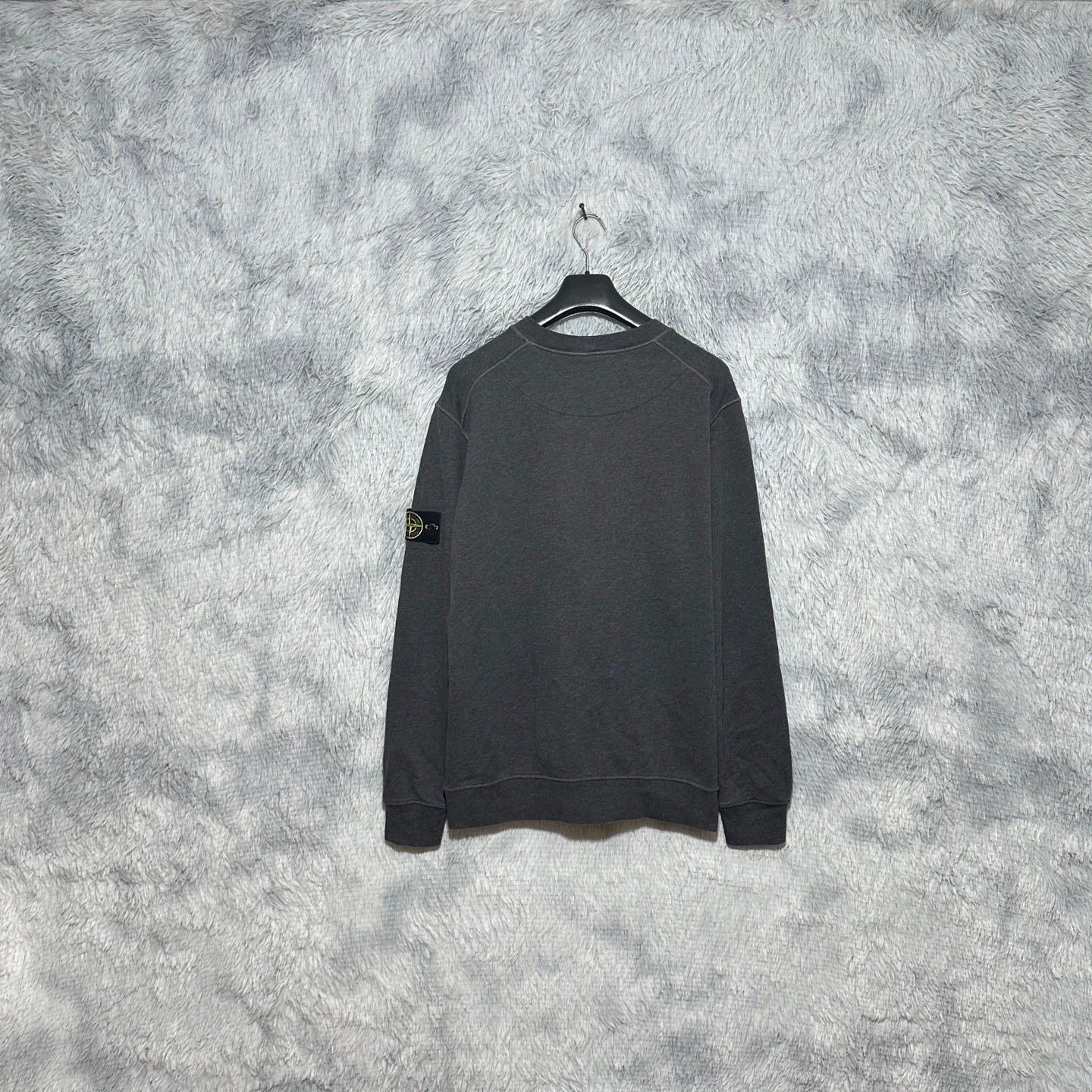 Stone Island stone island basic crewneck sweatshirt in graphite Size US XL / EU 56 / 4 - 2 Thumbnail