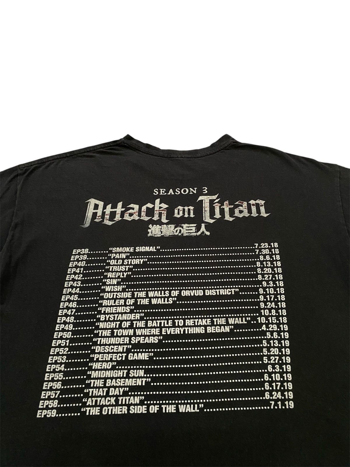 Anime × Japanese Brand Attack Of The Titans Graphic Anime Tee Size US XL / EU 56 / 4 - 5 Thumbnail