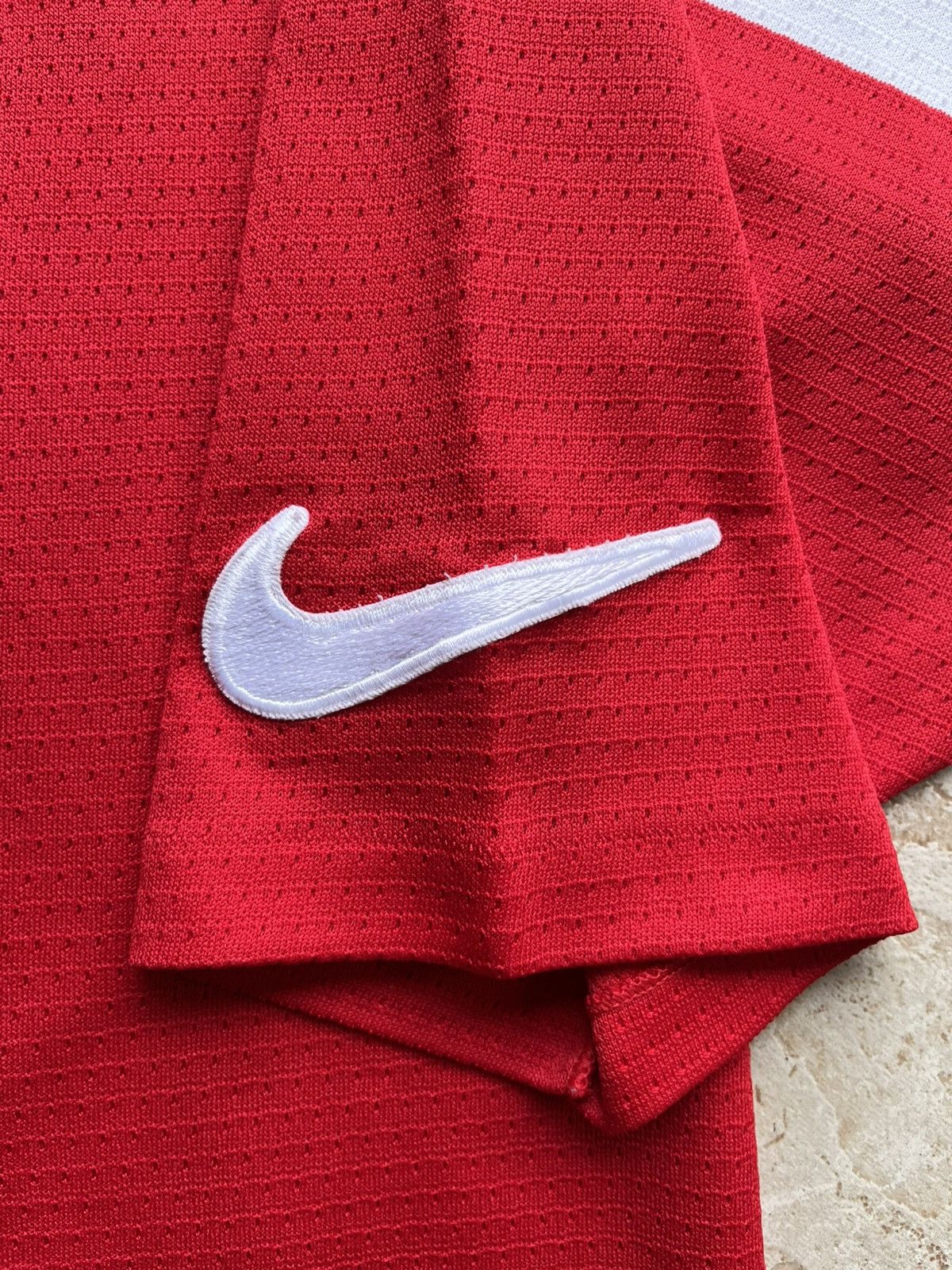 NHL × Nike VINTAGE NIKE X NHL CHICAGO BLACKHAWKS ICE HOCKEY JERSEY Size US M / EU 48-50 / 2 - 8 Thumbnail