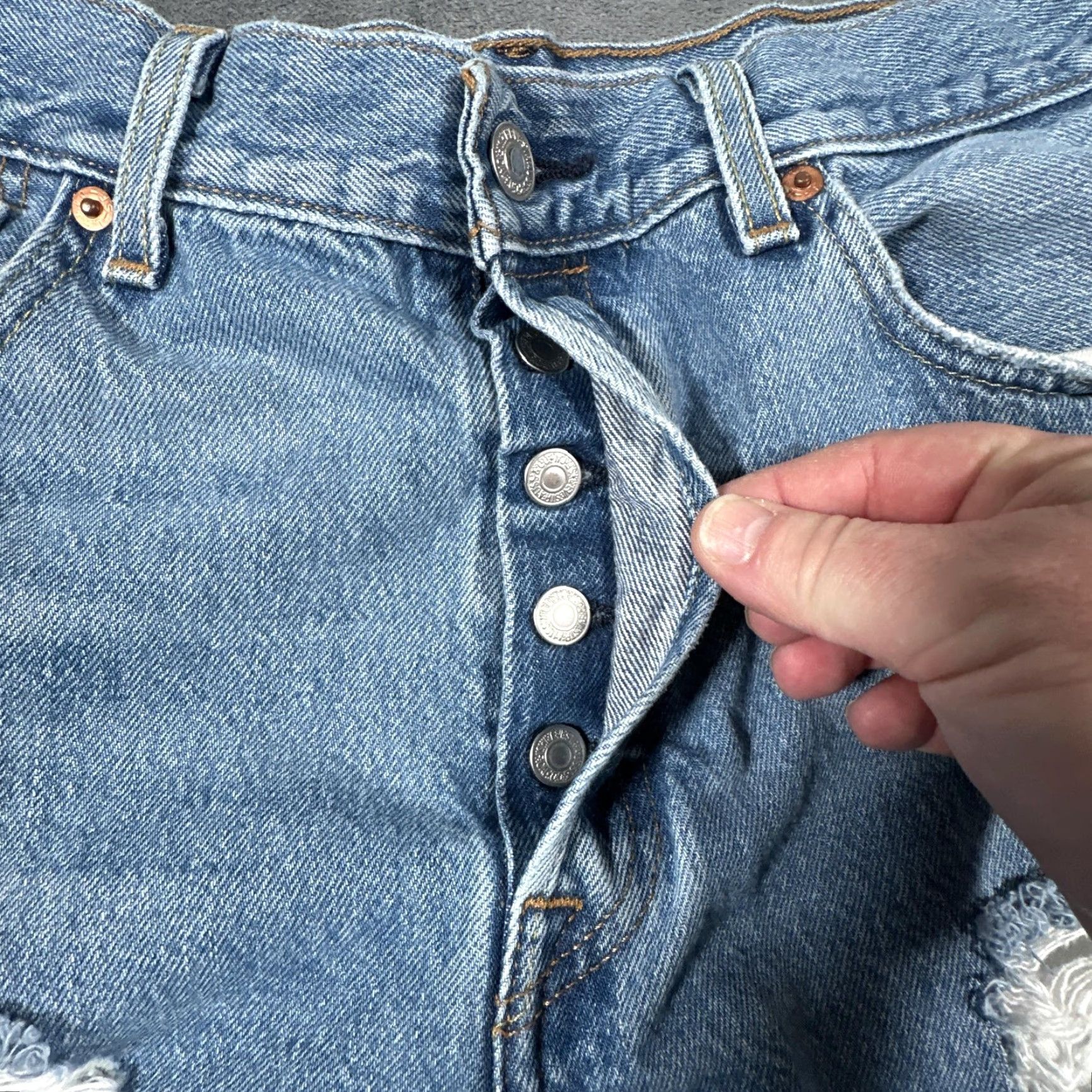 Levi's Levis 501 Jeans Mens 34x32 Blue Denim Distressed Ripped Button Fly Straight Leg Size US 34 / EU 50 - 7 Thumbnail