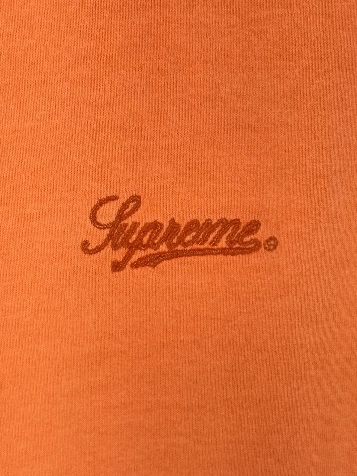 Supreme small logo tee Size US S / EU 44-46 / 1 - 3 Thumbnail