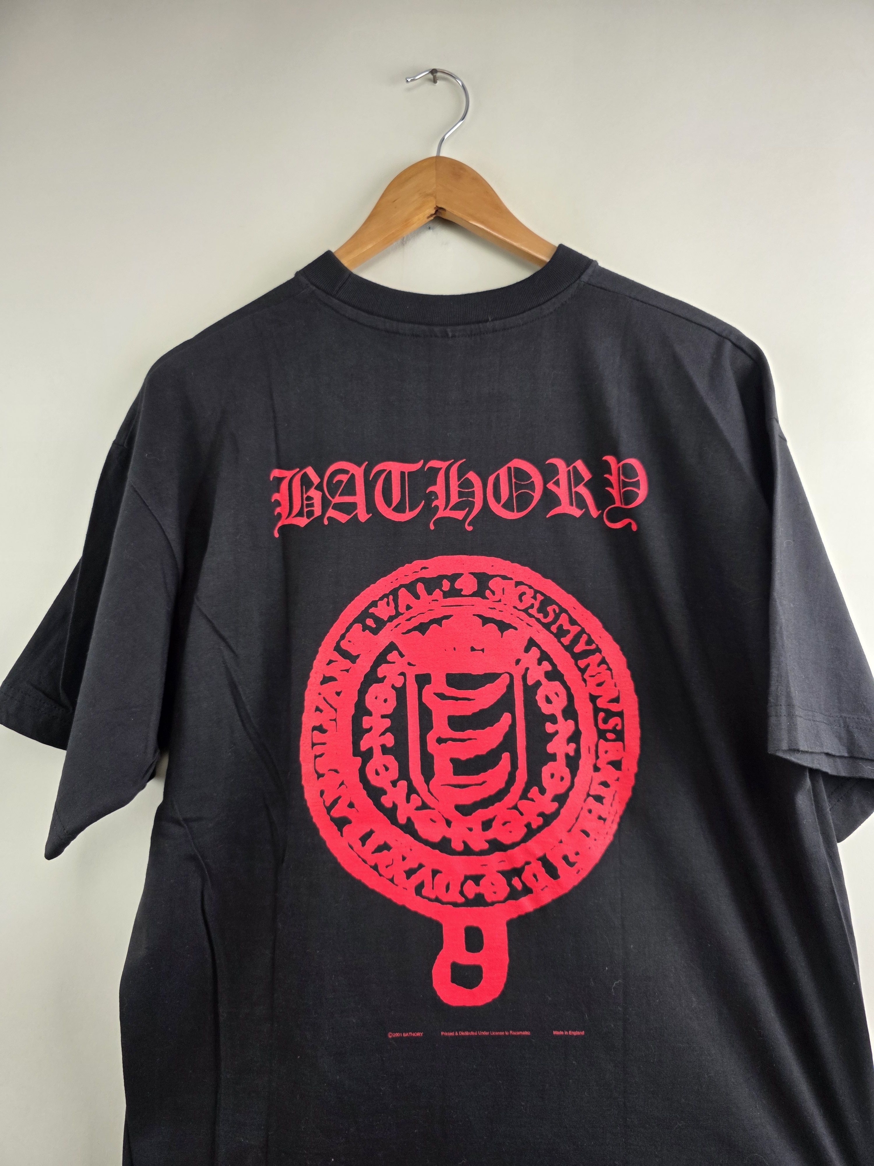 Band Tees 2001 Bathory Requiem 90s Vintage T shirt XL 23" 30.5" Size US XL / EU 56 / 4 - 7 Thumbnail