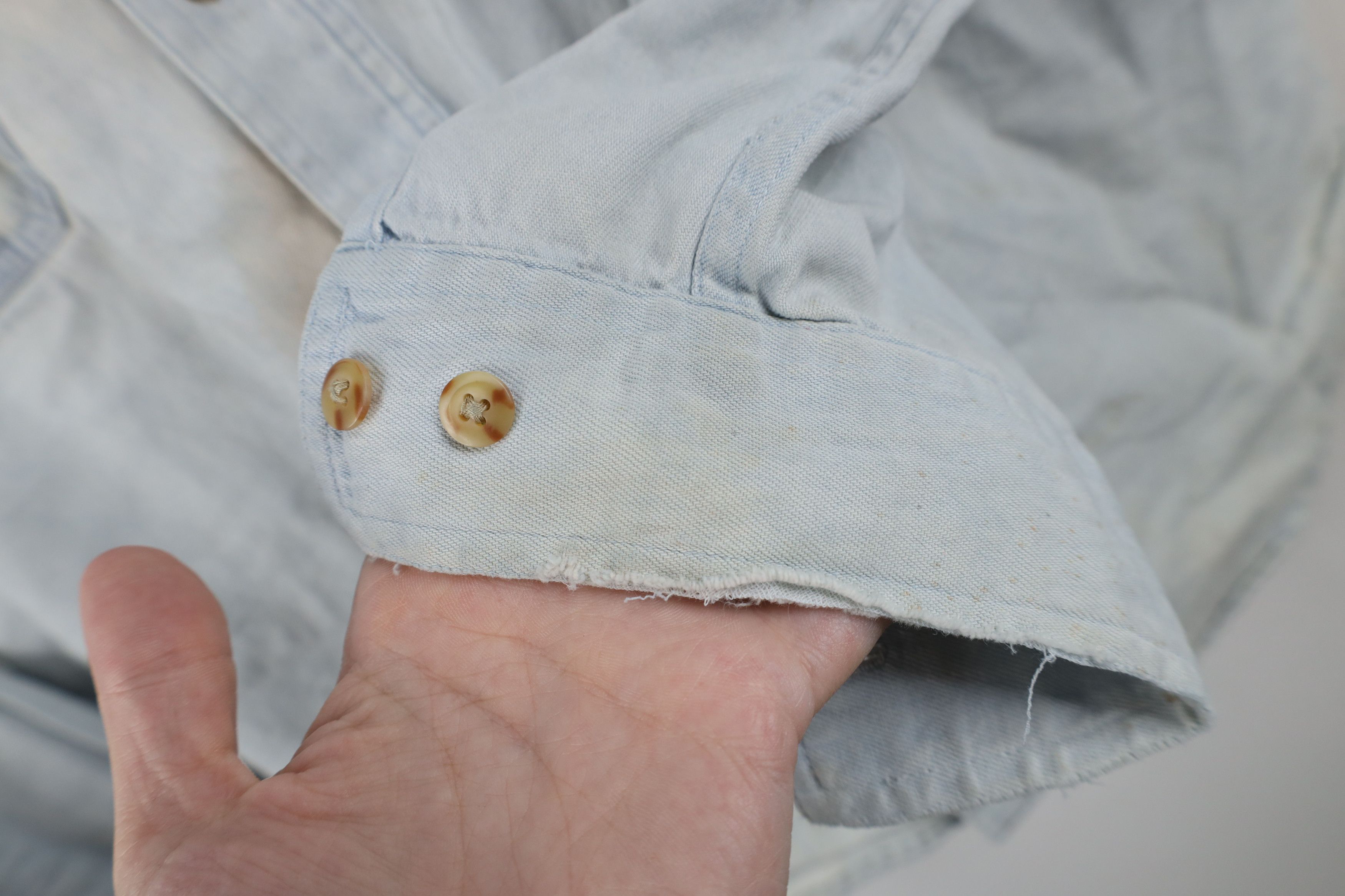 Vintage Vintage 90s Streetwear Double Pocket Denim Jean Button Shirt Size US S / EU 44-46 / 1 - 6 Thumbnail