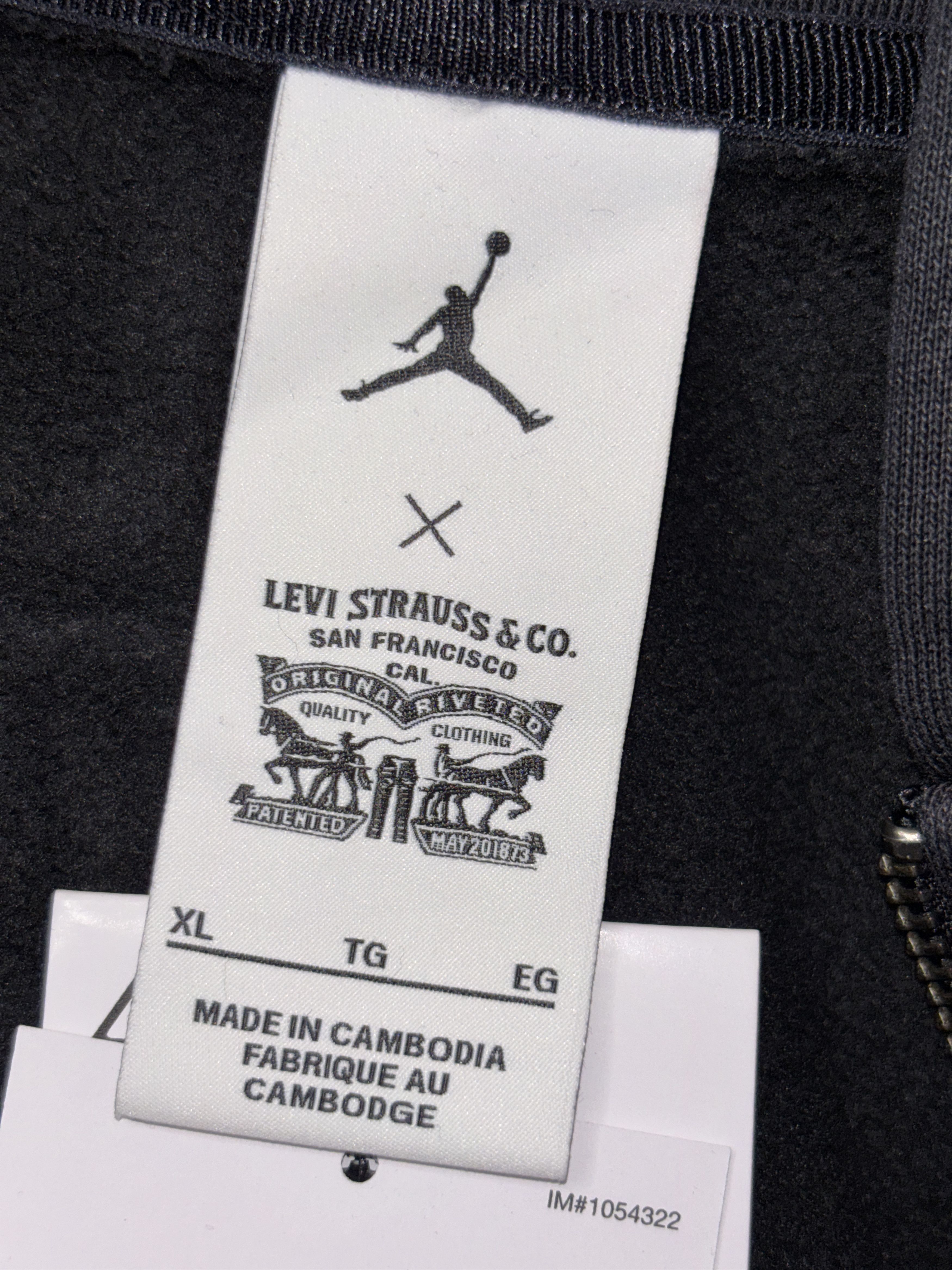 Levi's × Nike Nike Jordan x Levi's Full Zip Hoodie Black XLarge IM6734-010 Size US XL / EU 56 / 4 - 9 Thumbnail